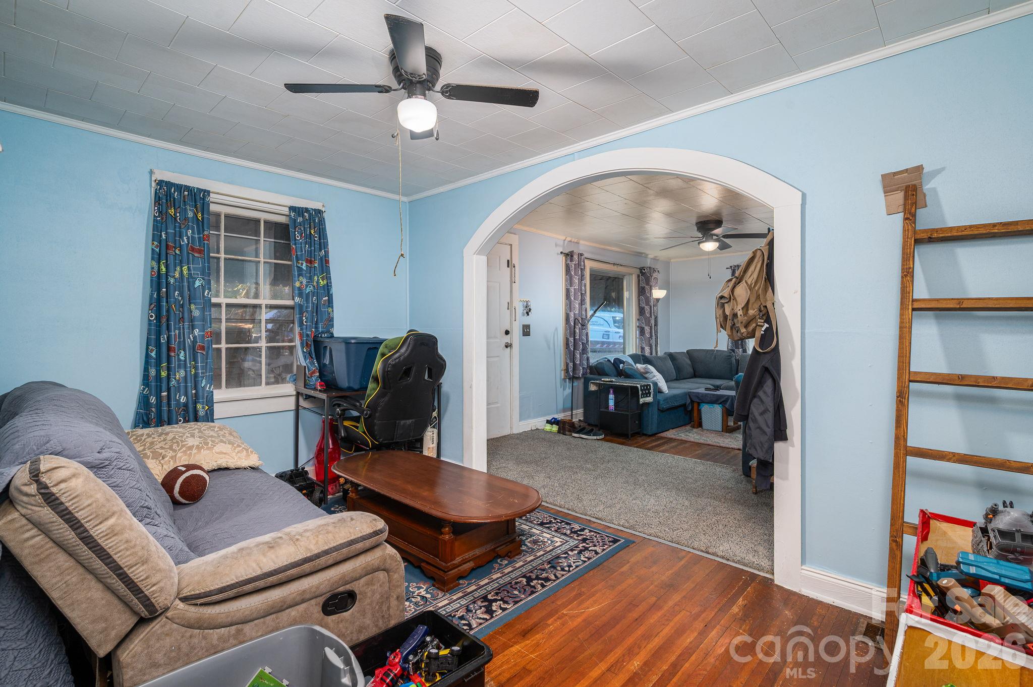 main property photo 35