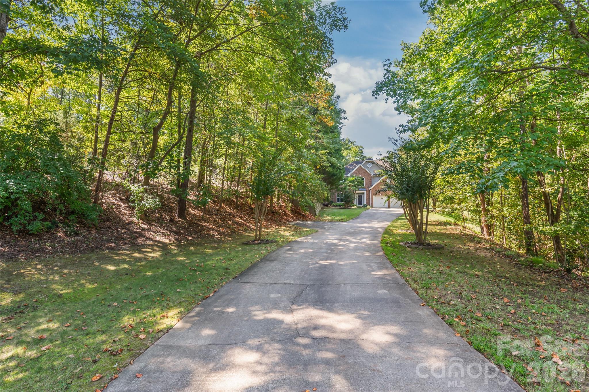main property photo 45