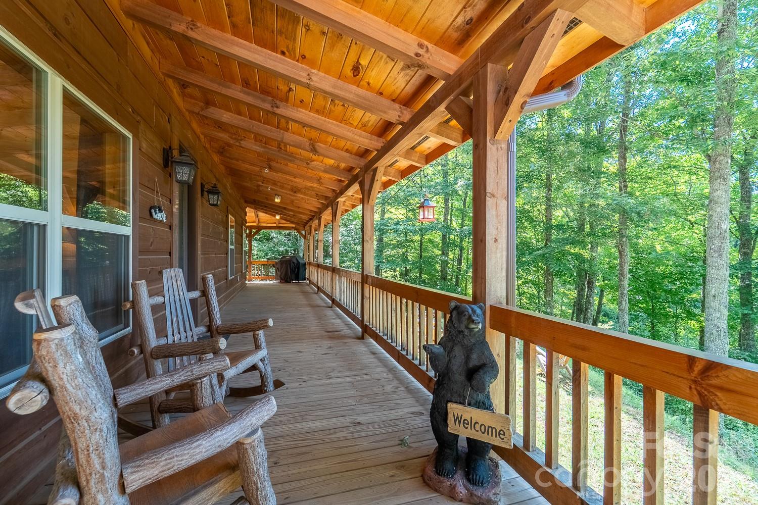 main property photo 28
