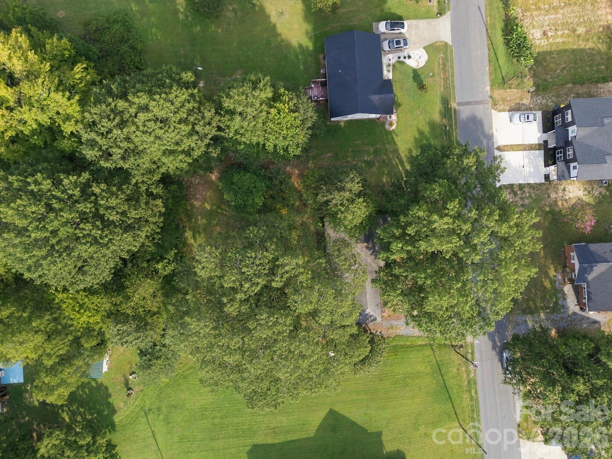 main property photo 35
