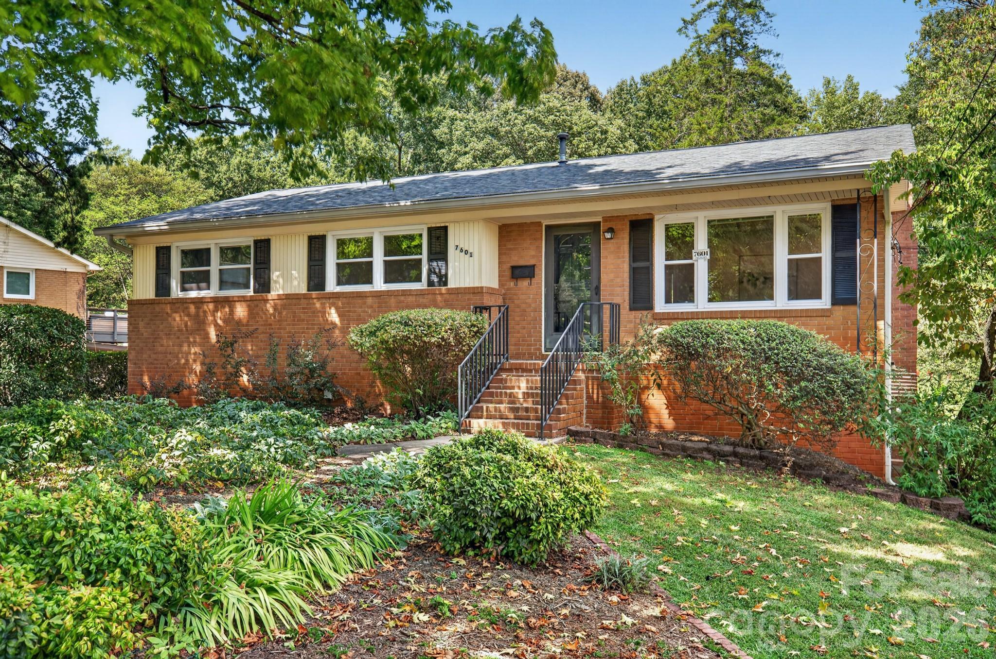 main property photo 0