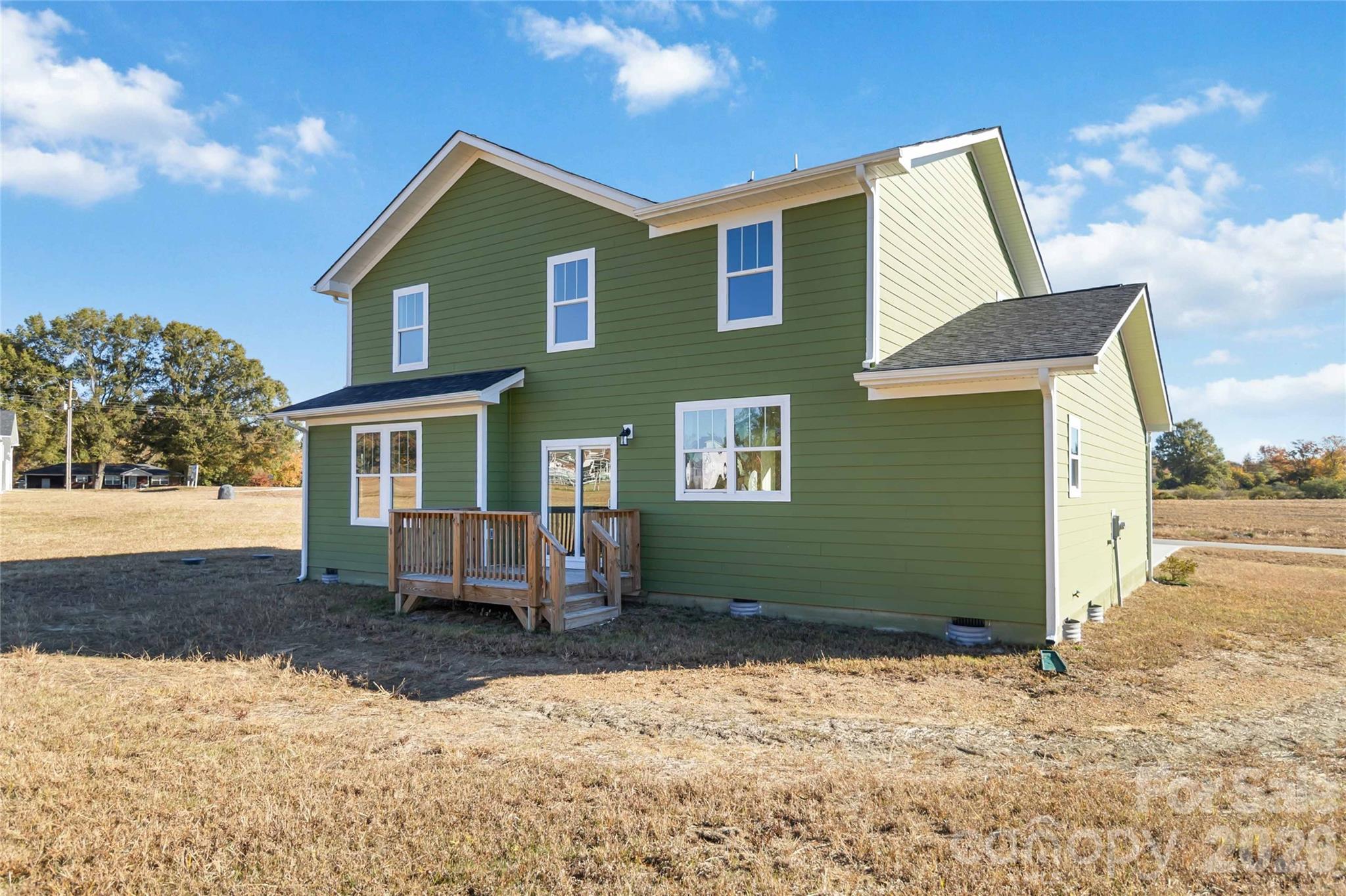 main property photo 37