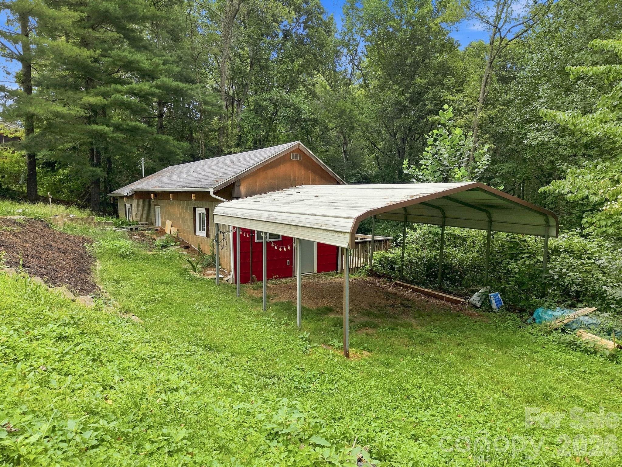 main property photo 38