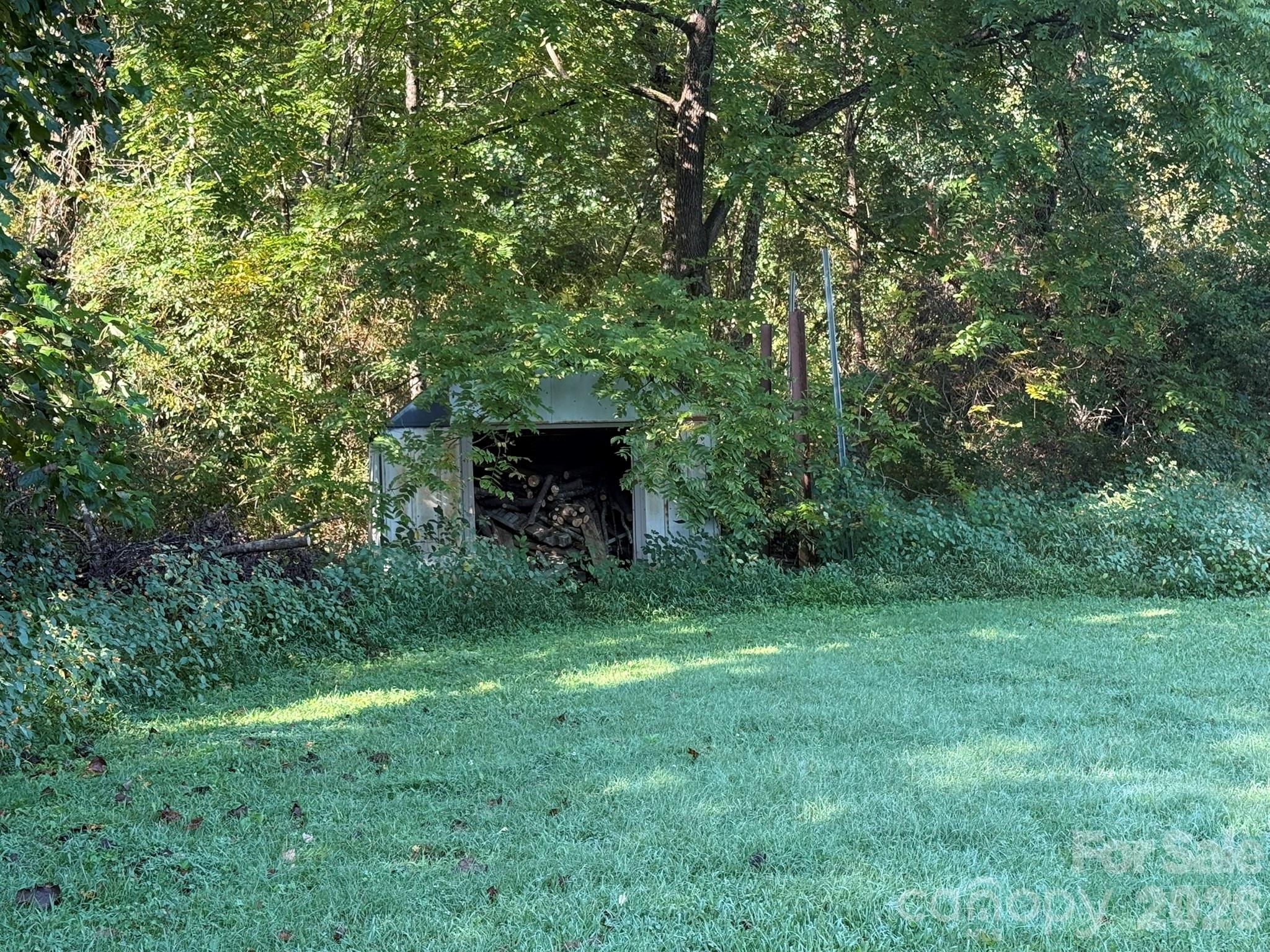 main property photo 32