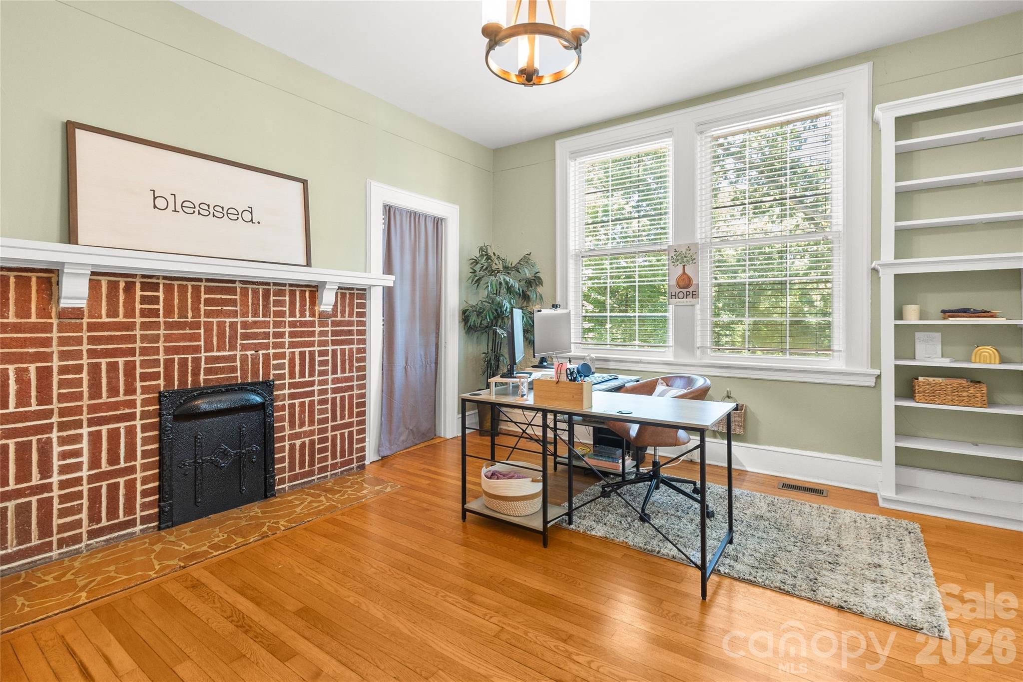 main property photo 16