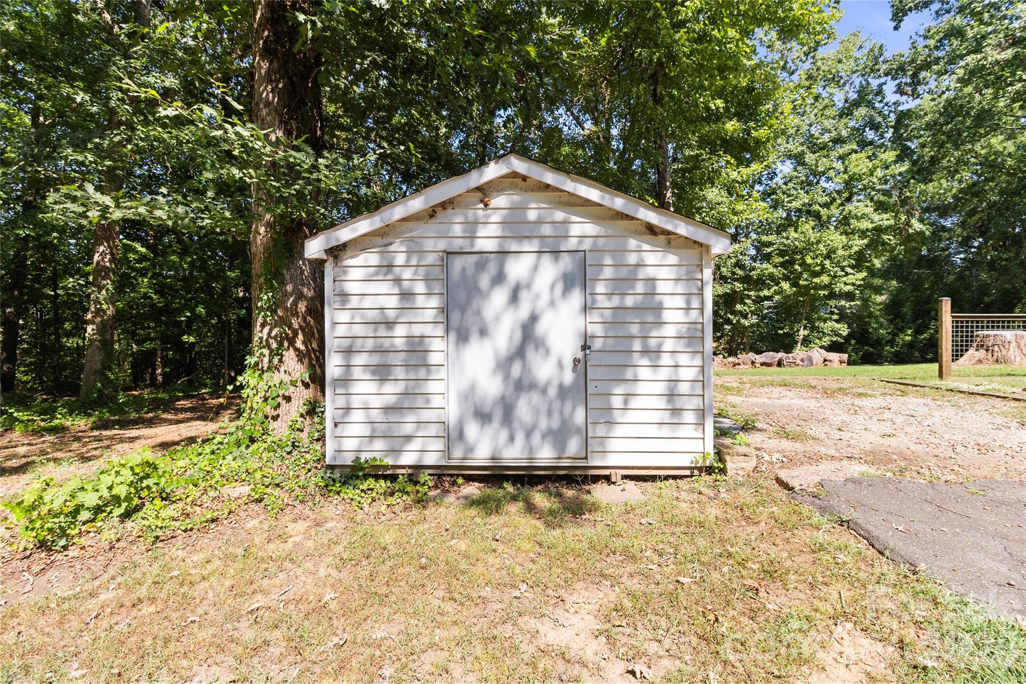 main property photo 47