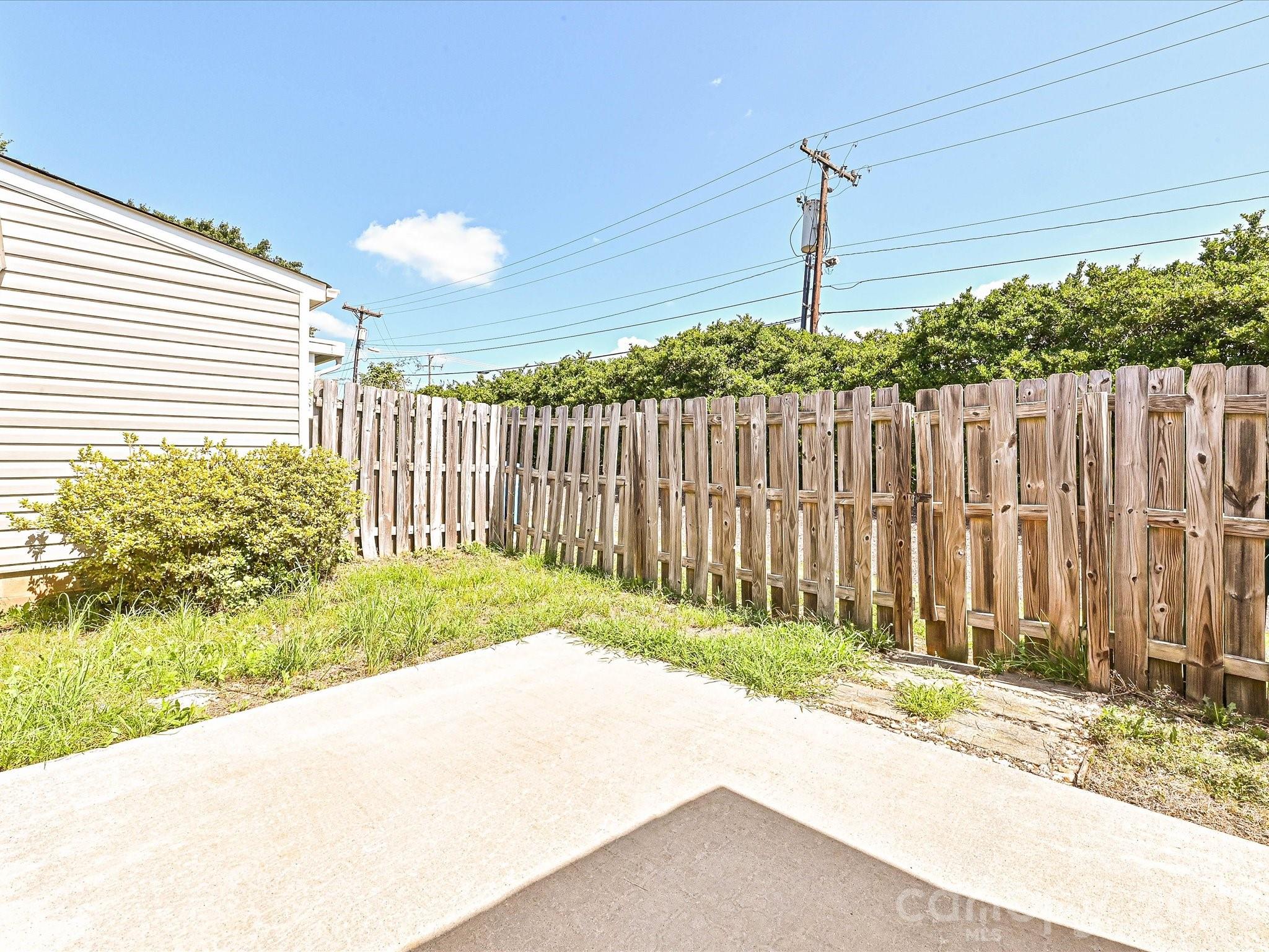 main property photo 24