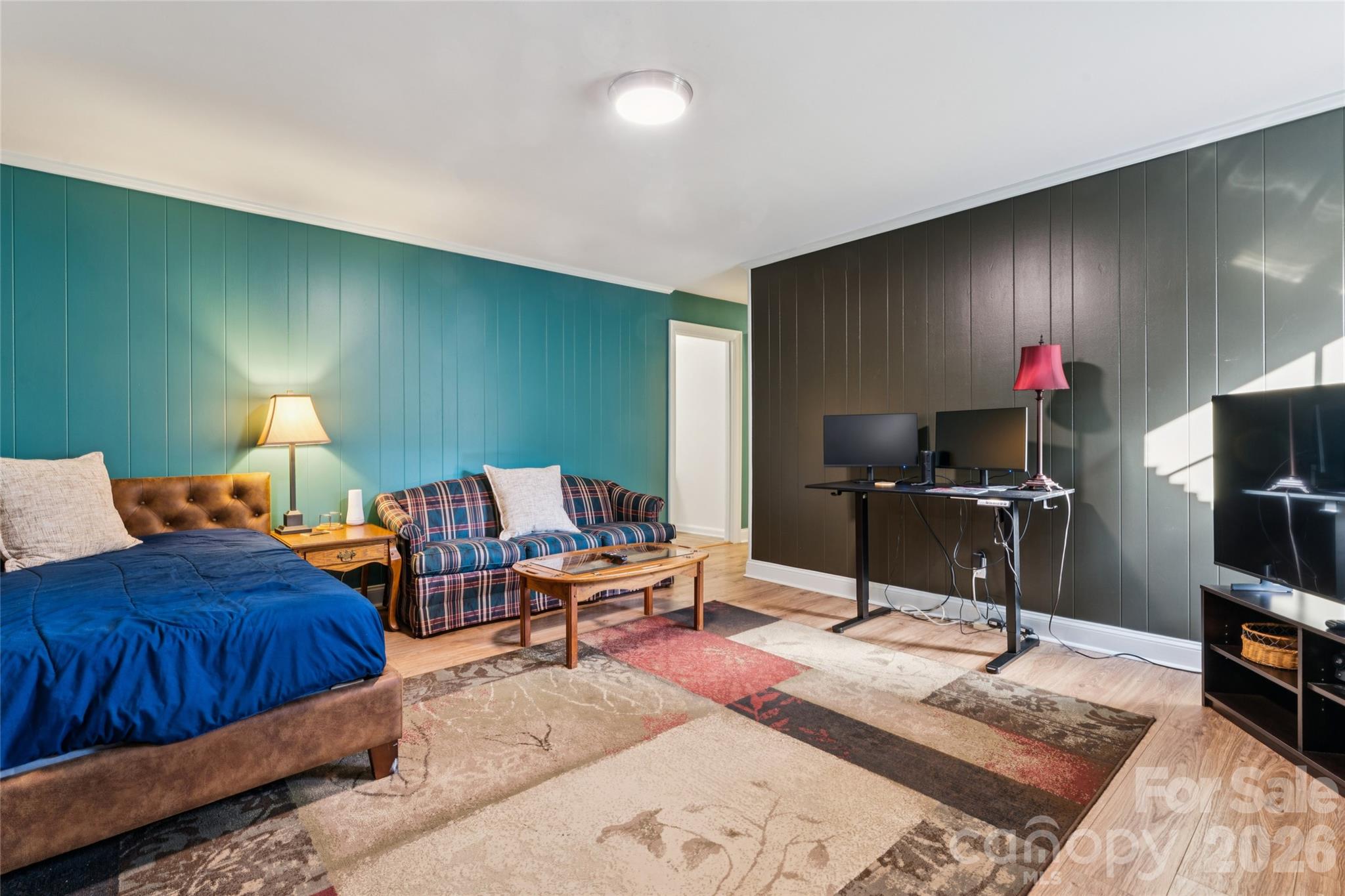 main property photo 19