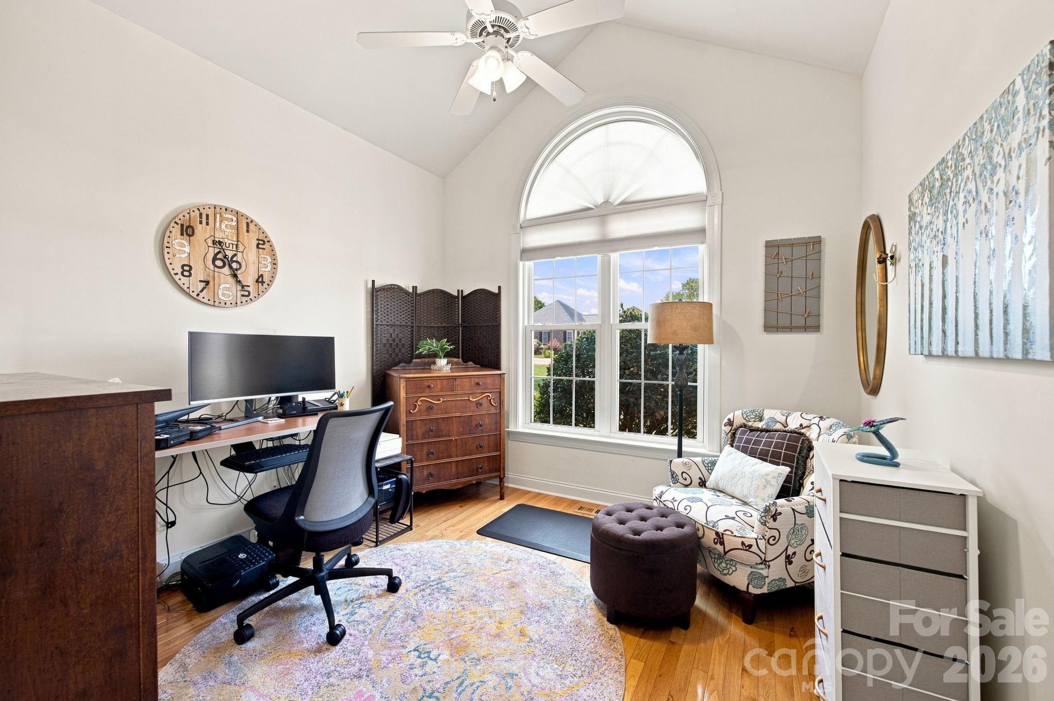 main property photo 12