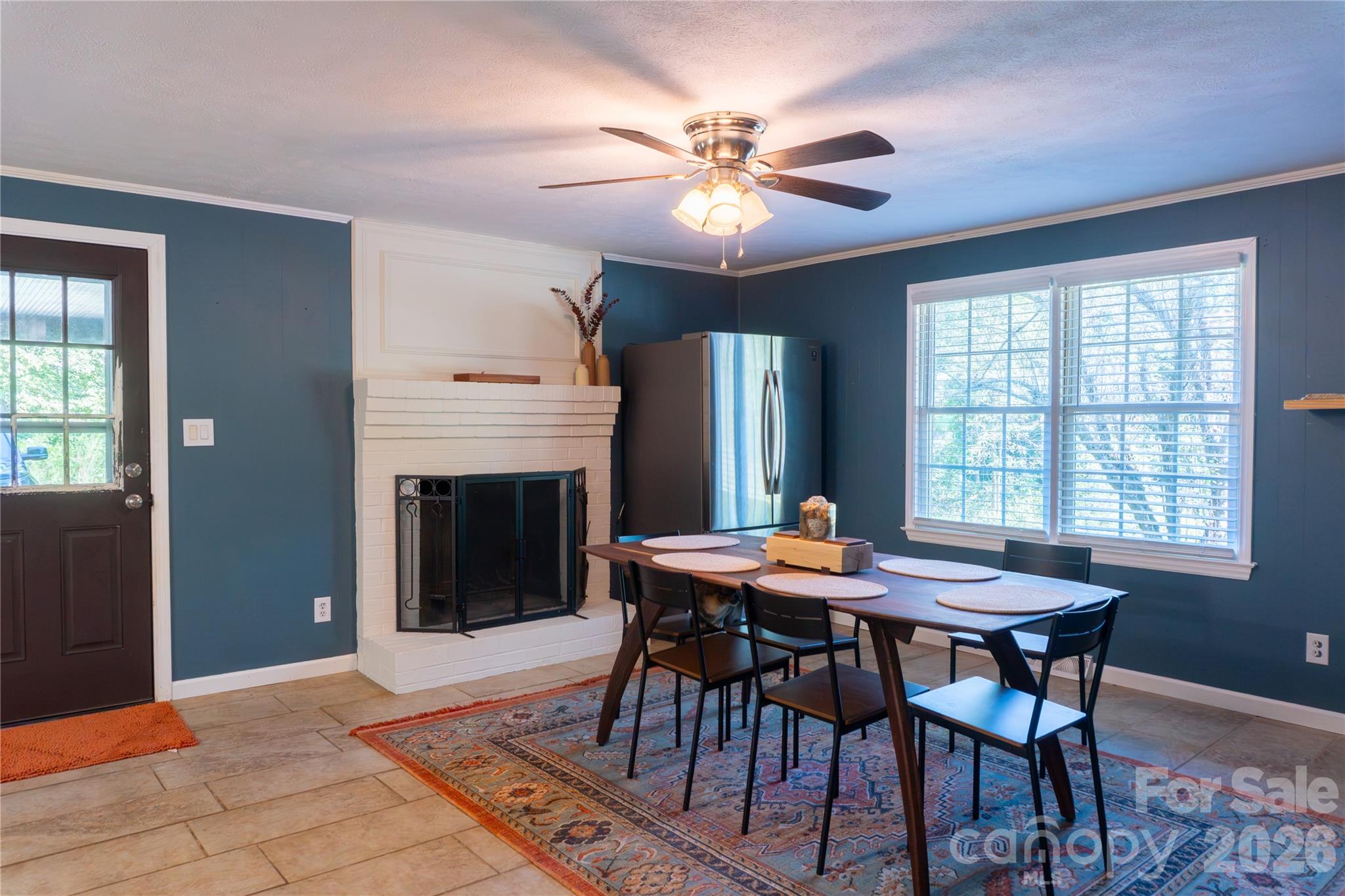 main property photo 9