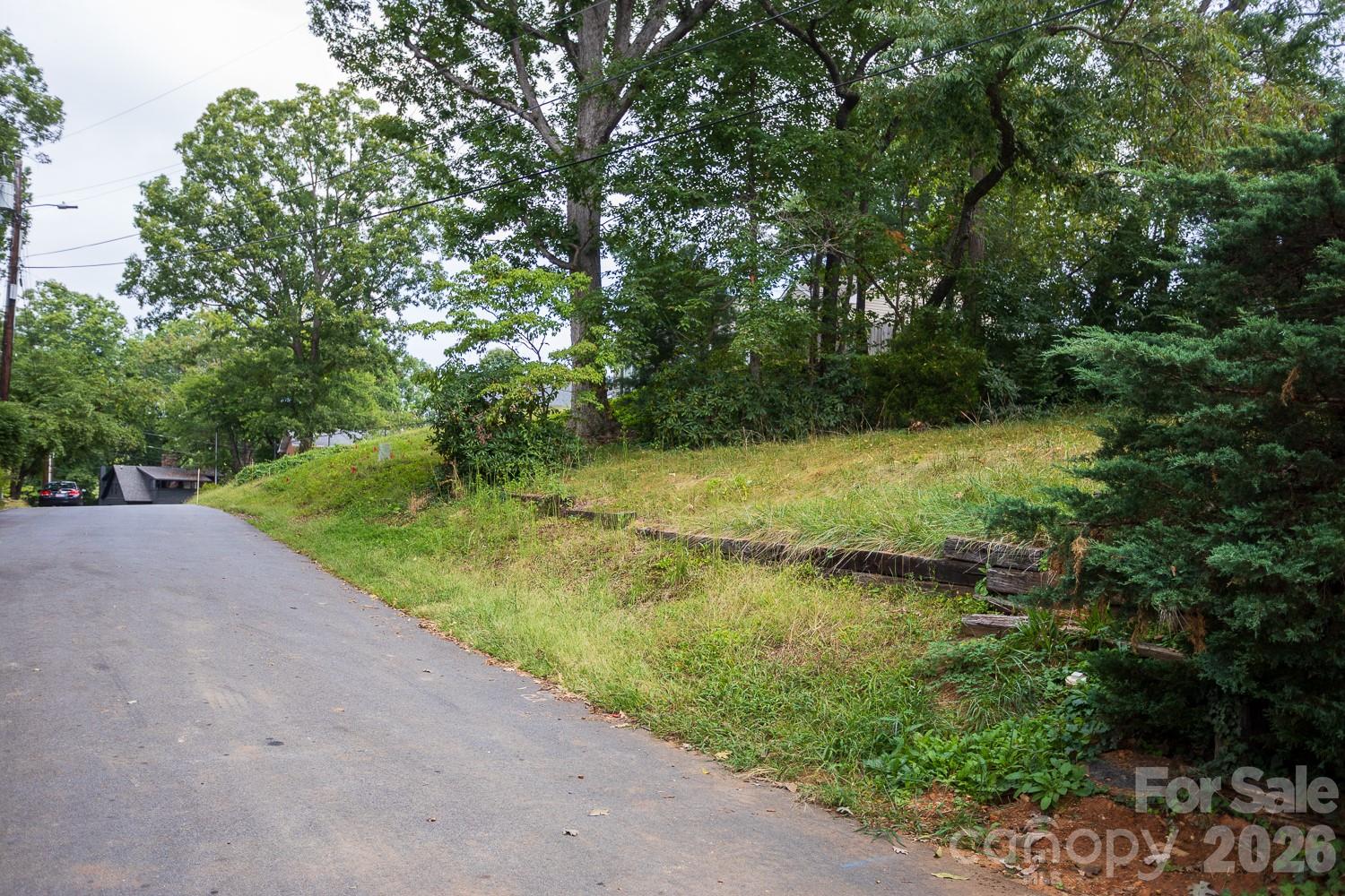 main property photo 0