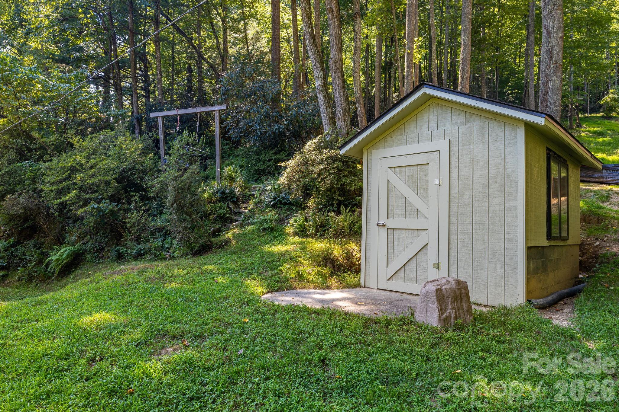 main property photo 36