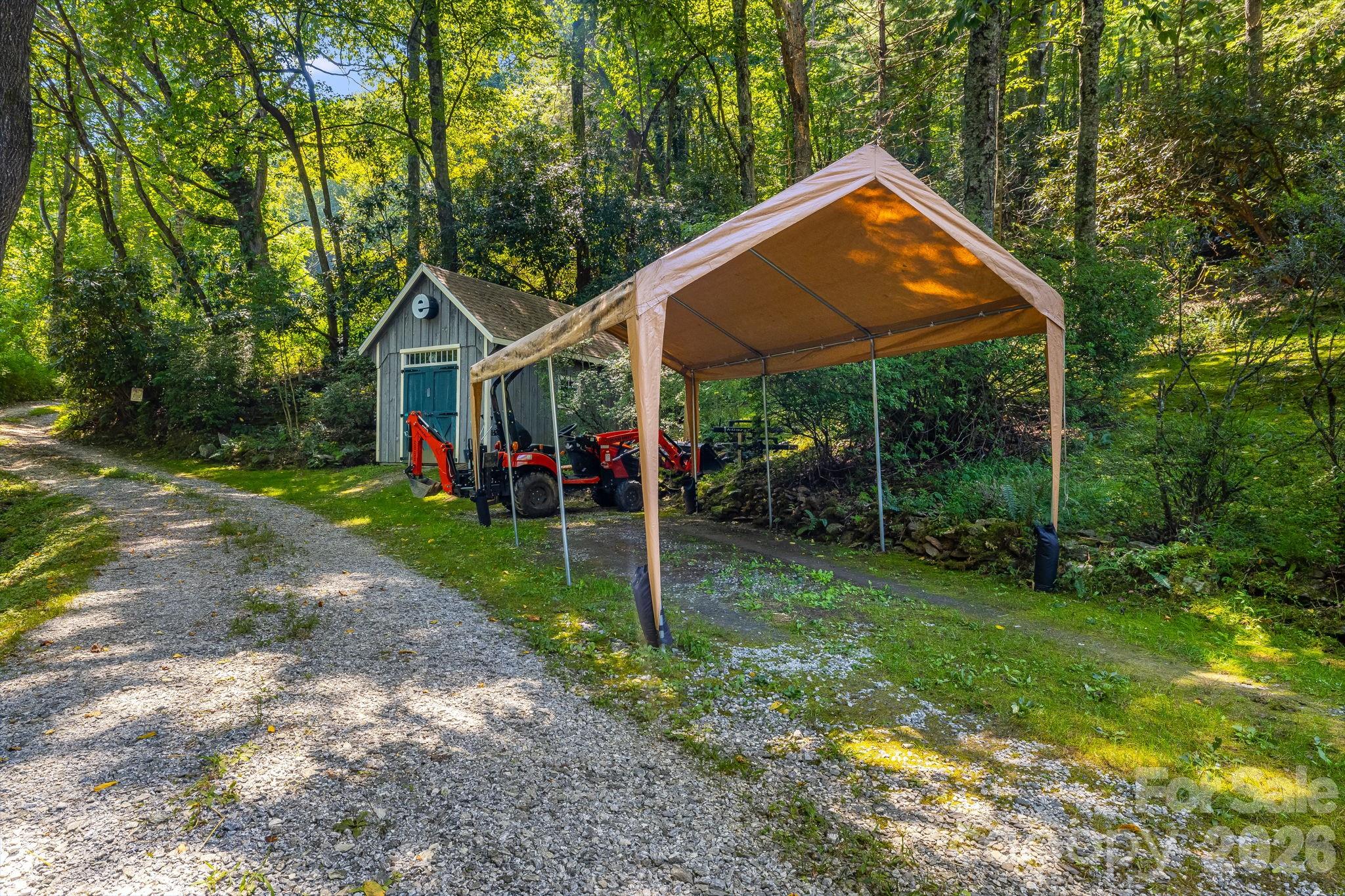 main property photo 37