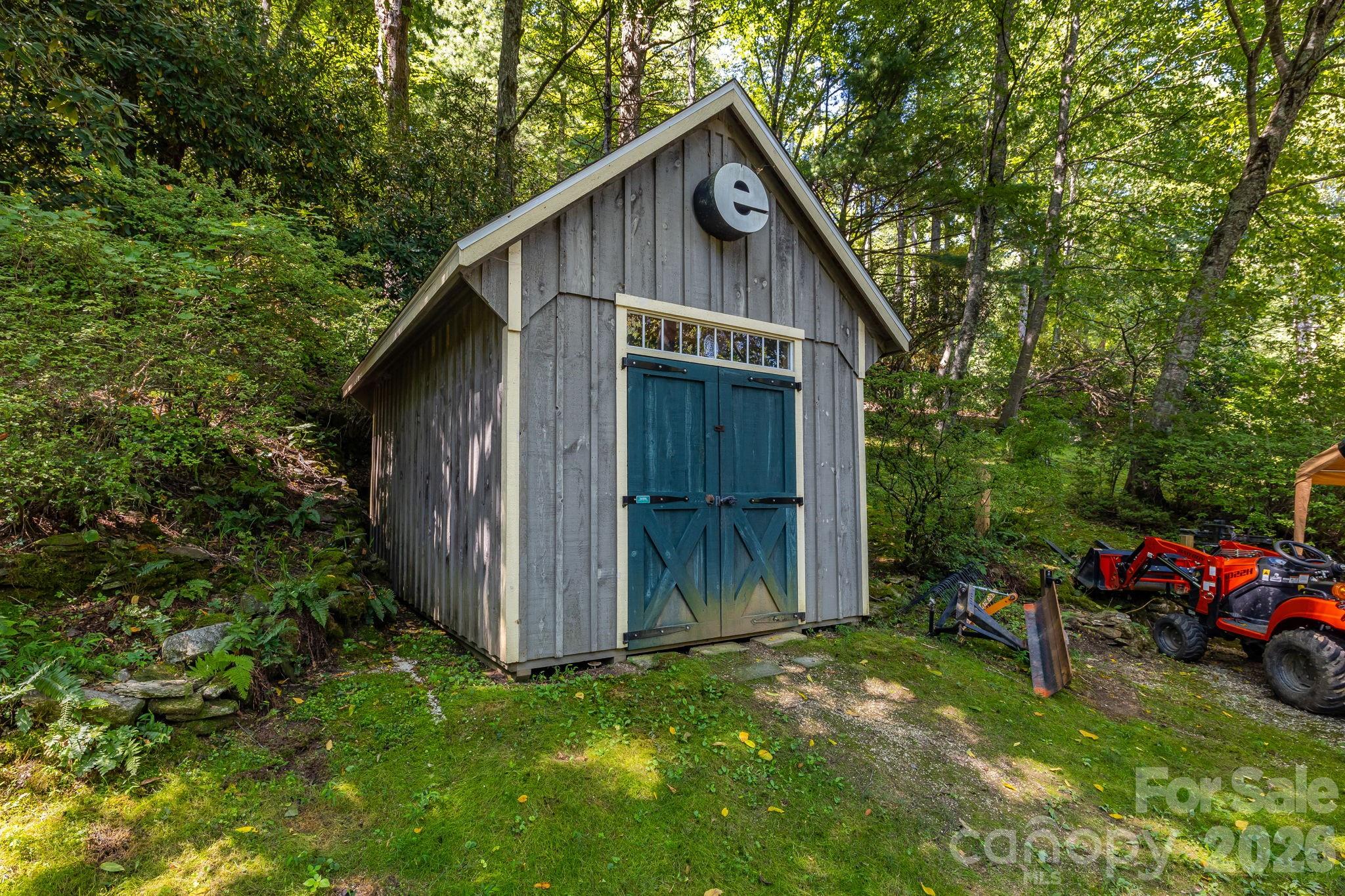main property photo 38