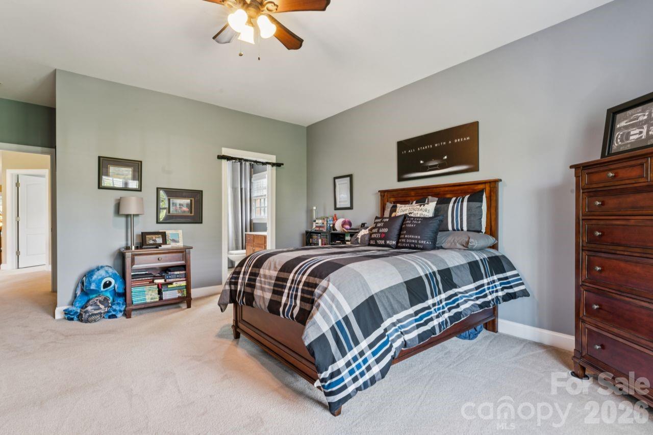 main property photo 34