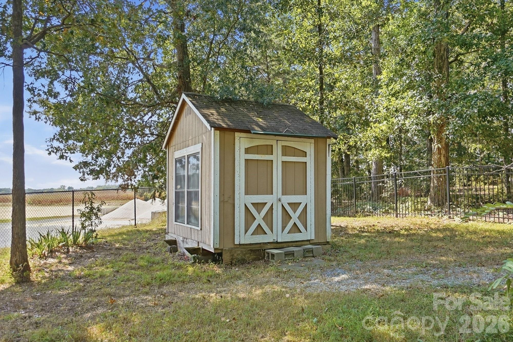 main property photo 42