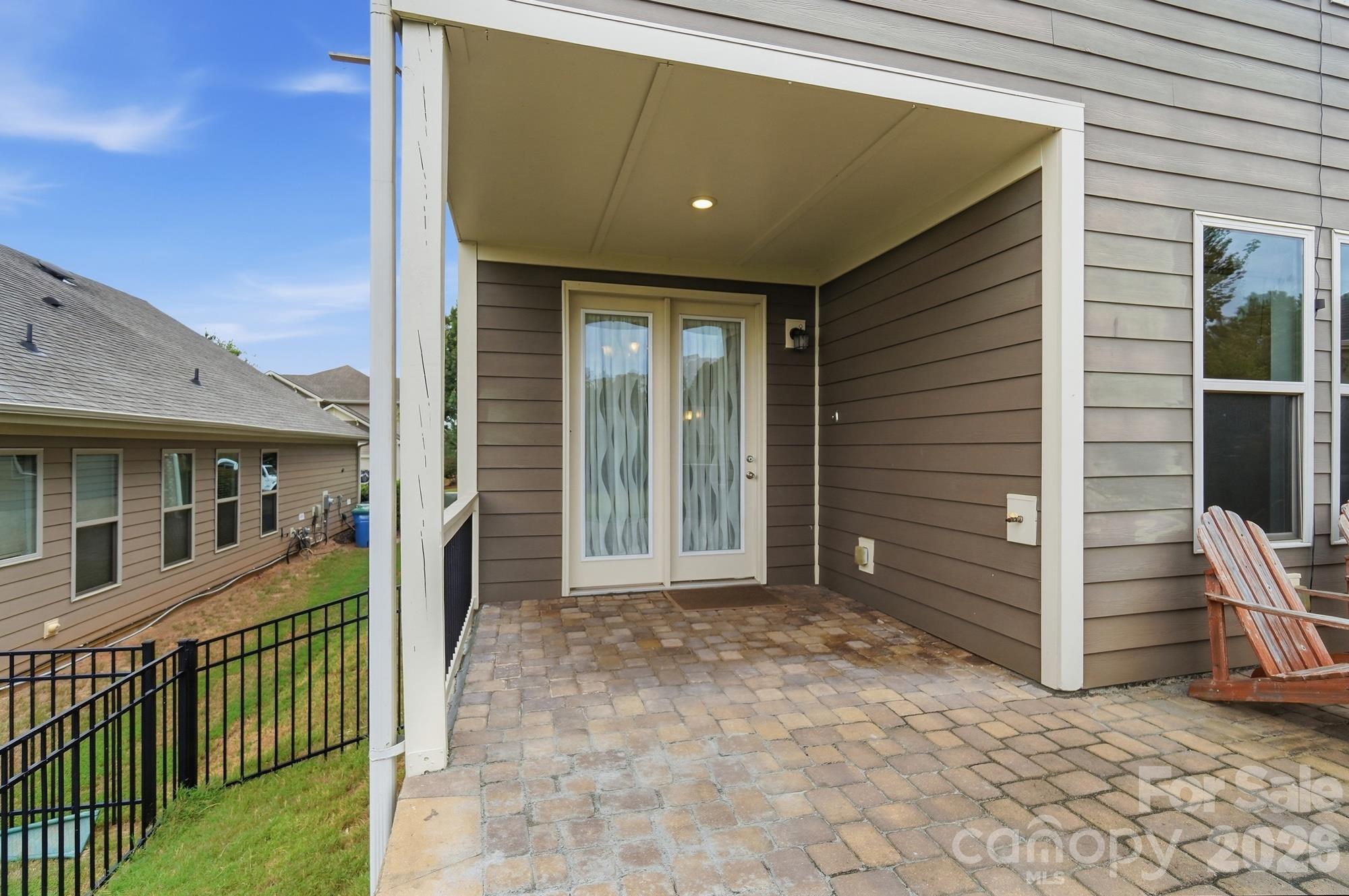 main property photo 39