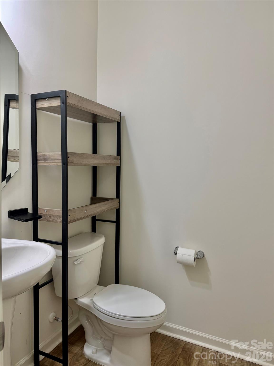 main property photo 11