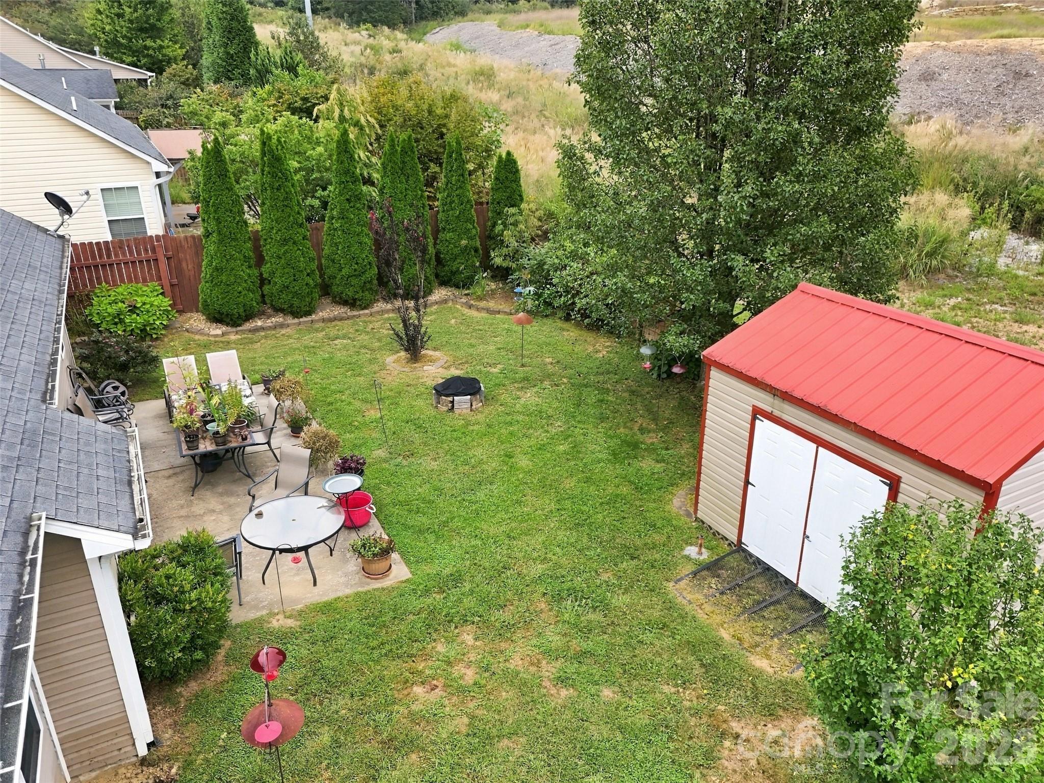 main property photo 19