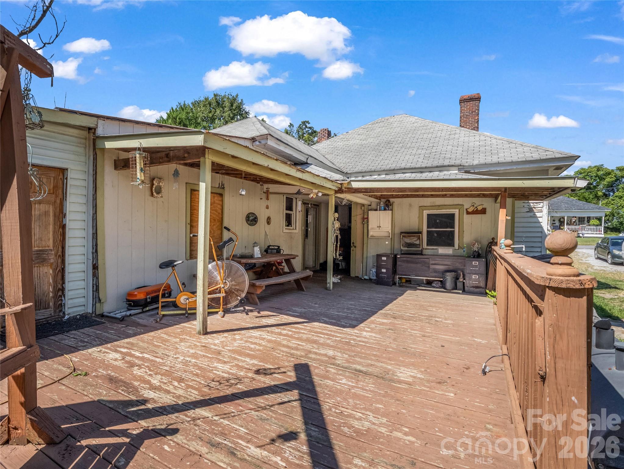 main property photo 5