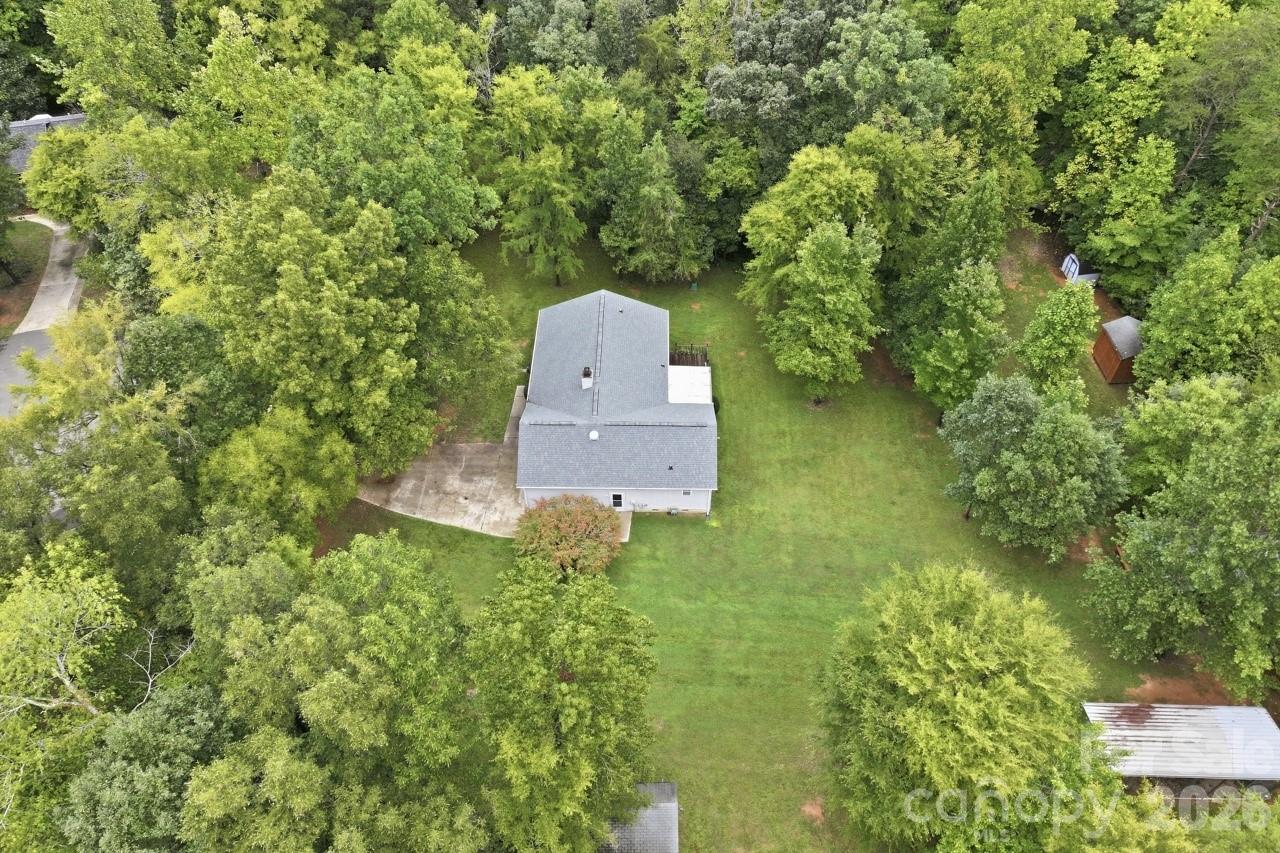 main property photo 45