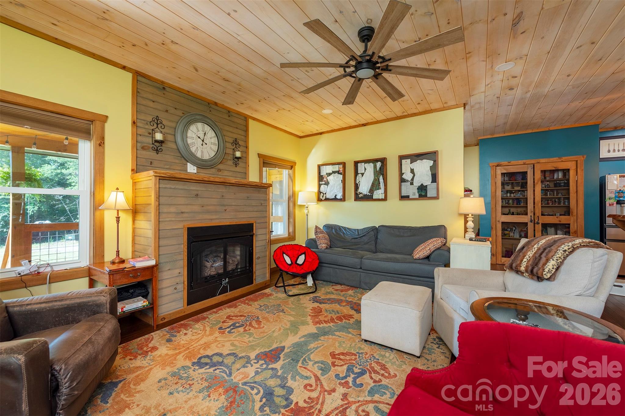 main property photo 12