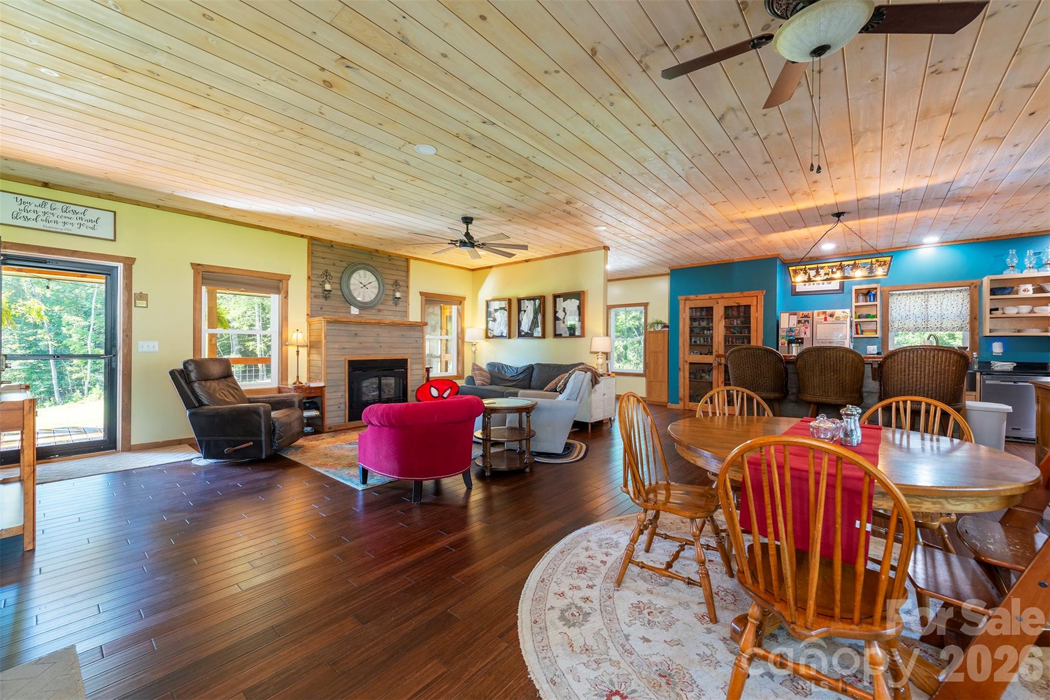 main property photo 14