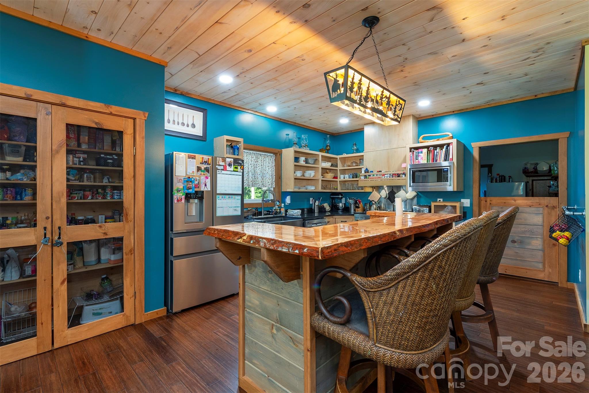 main property photo 16