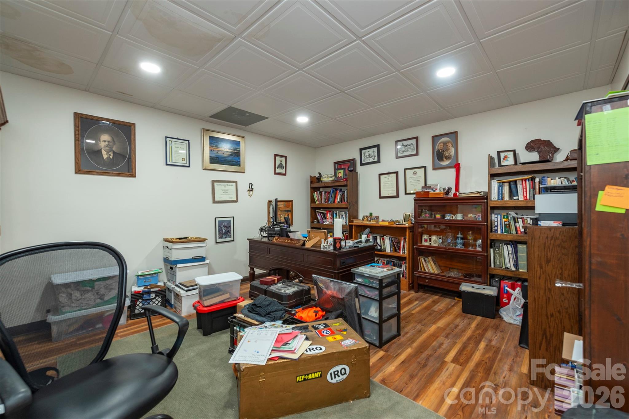 main property photo 36
