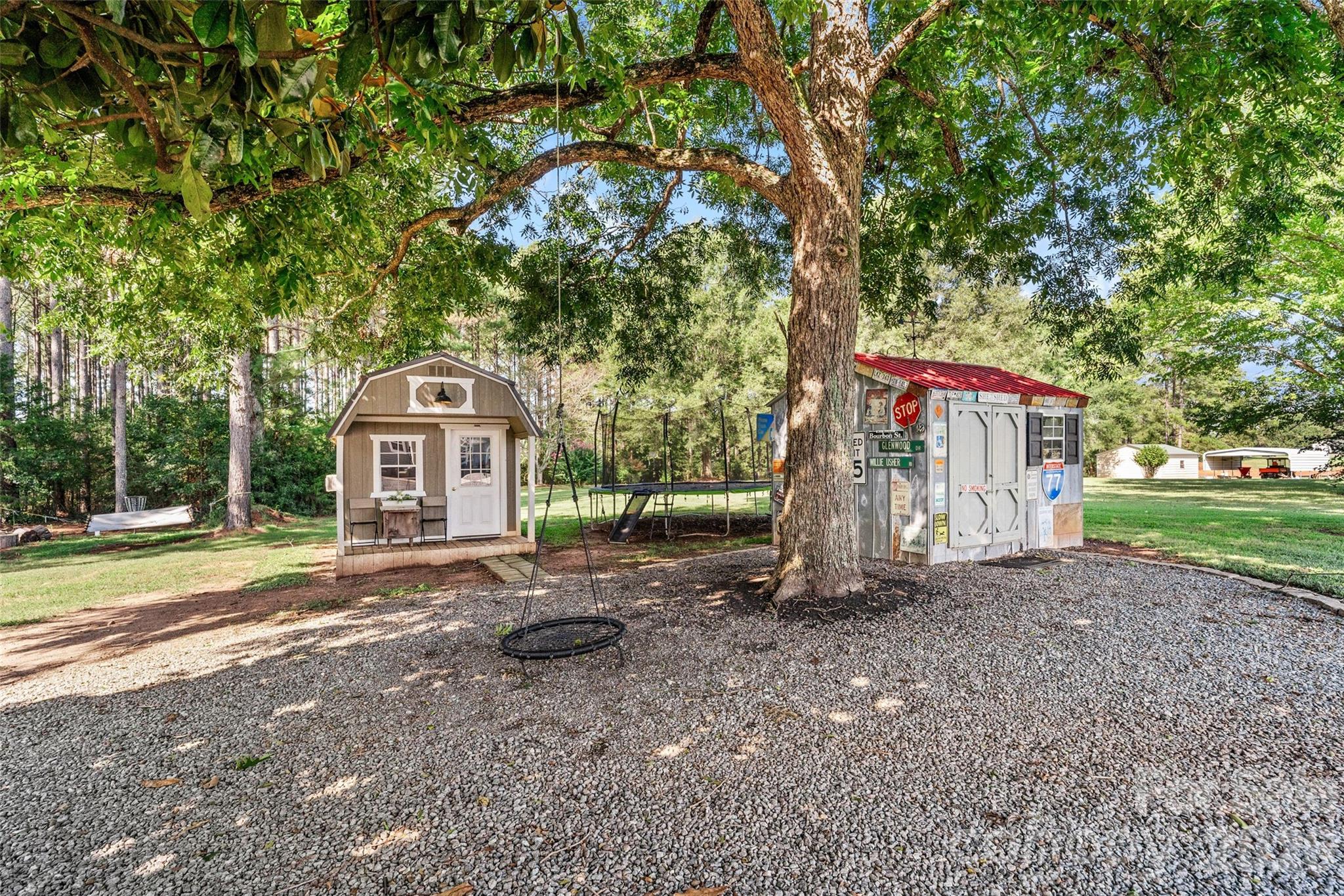 main property photo 36