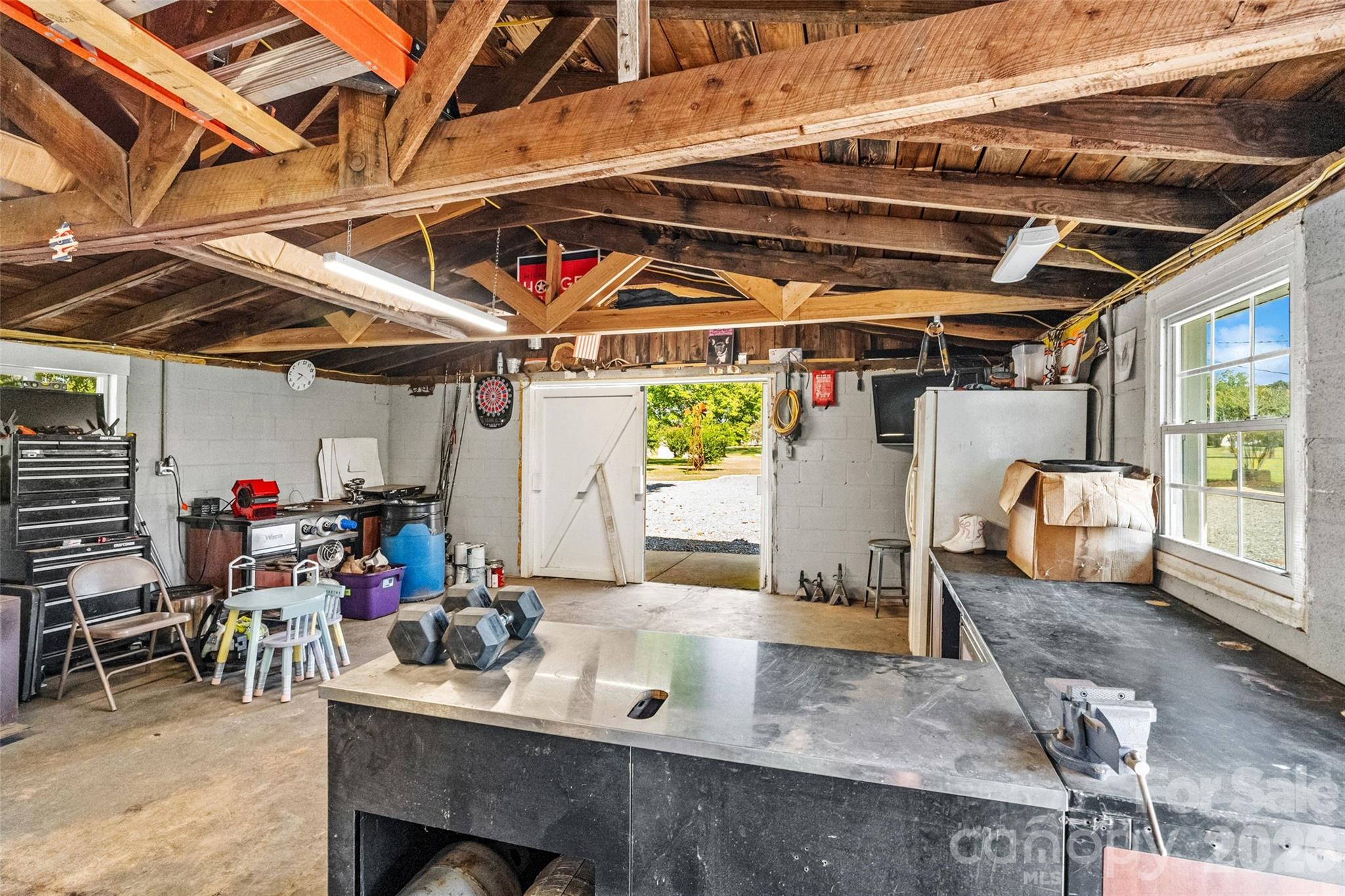 main property photo 40