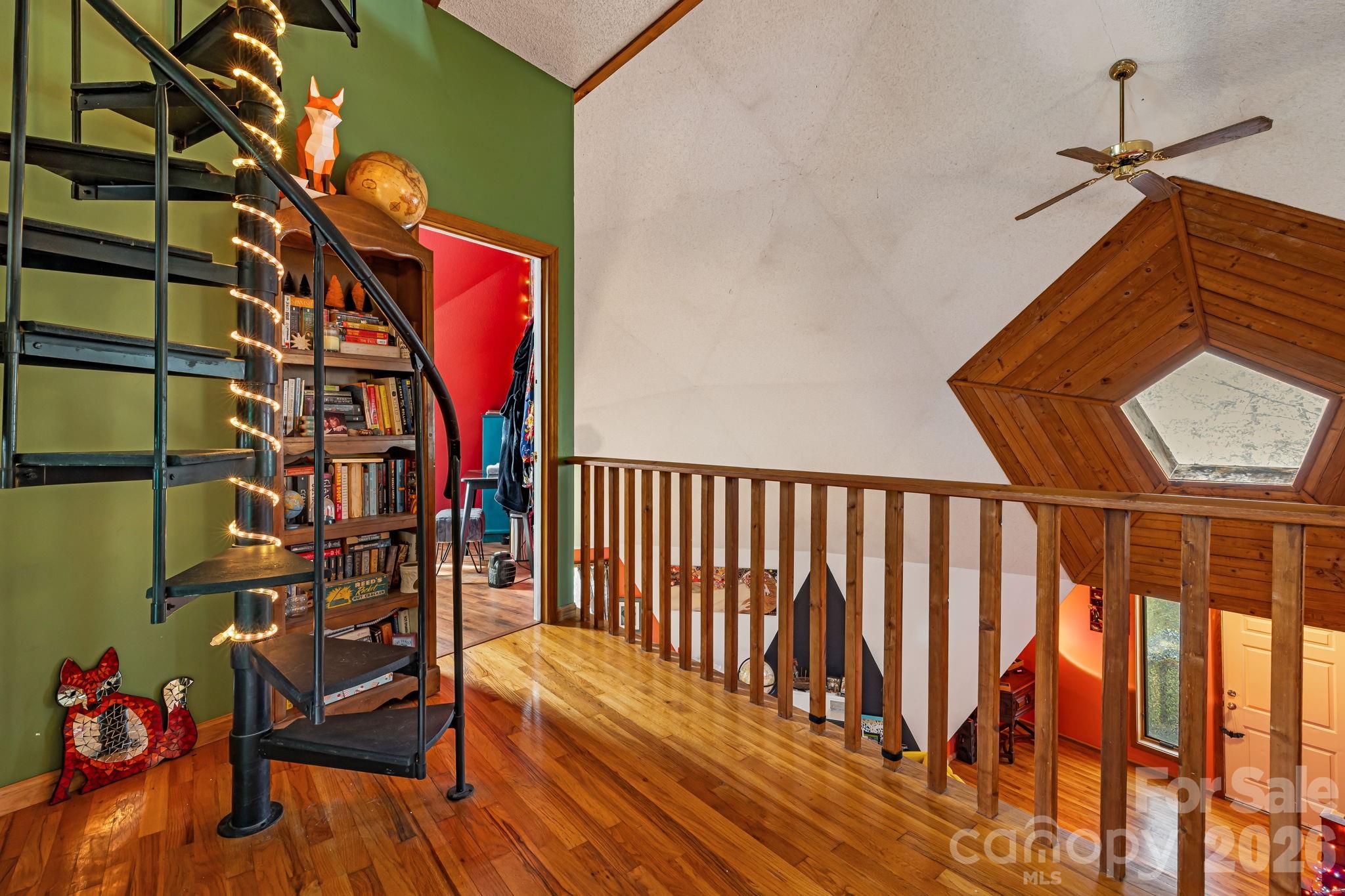 main property photo 29