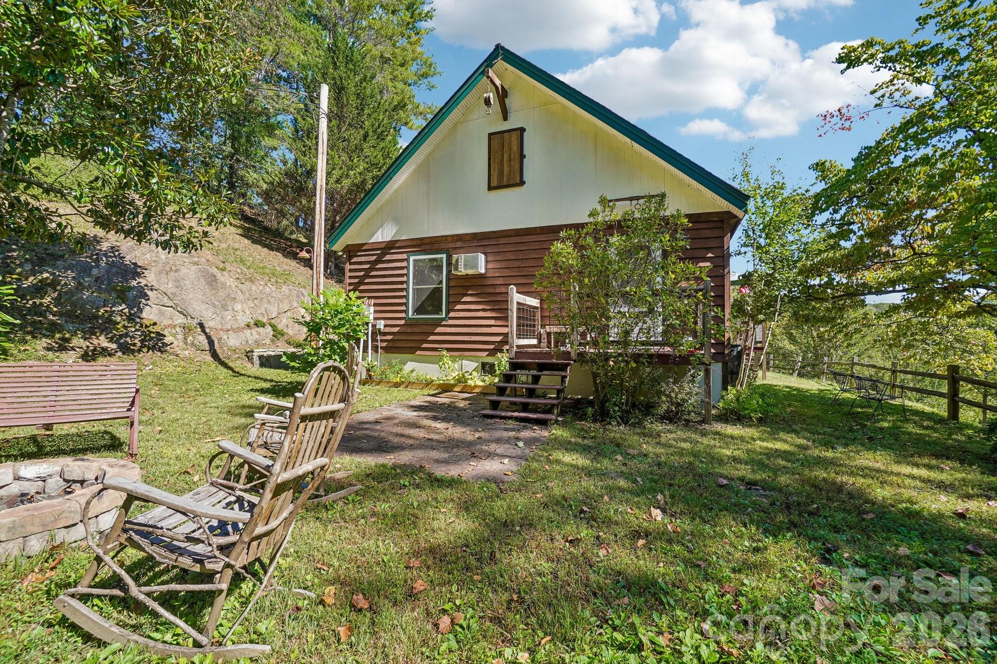 main property photo 11