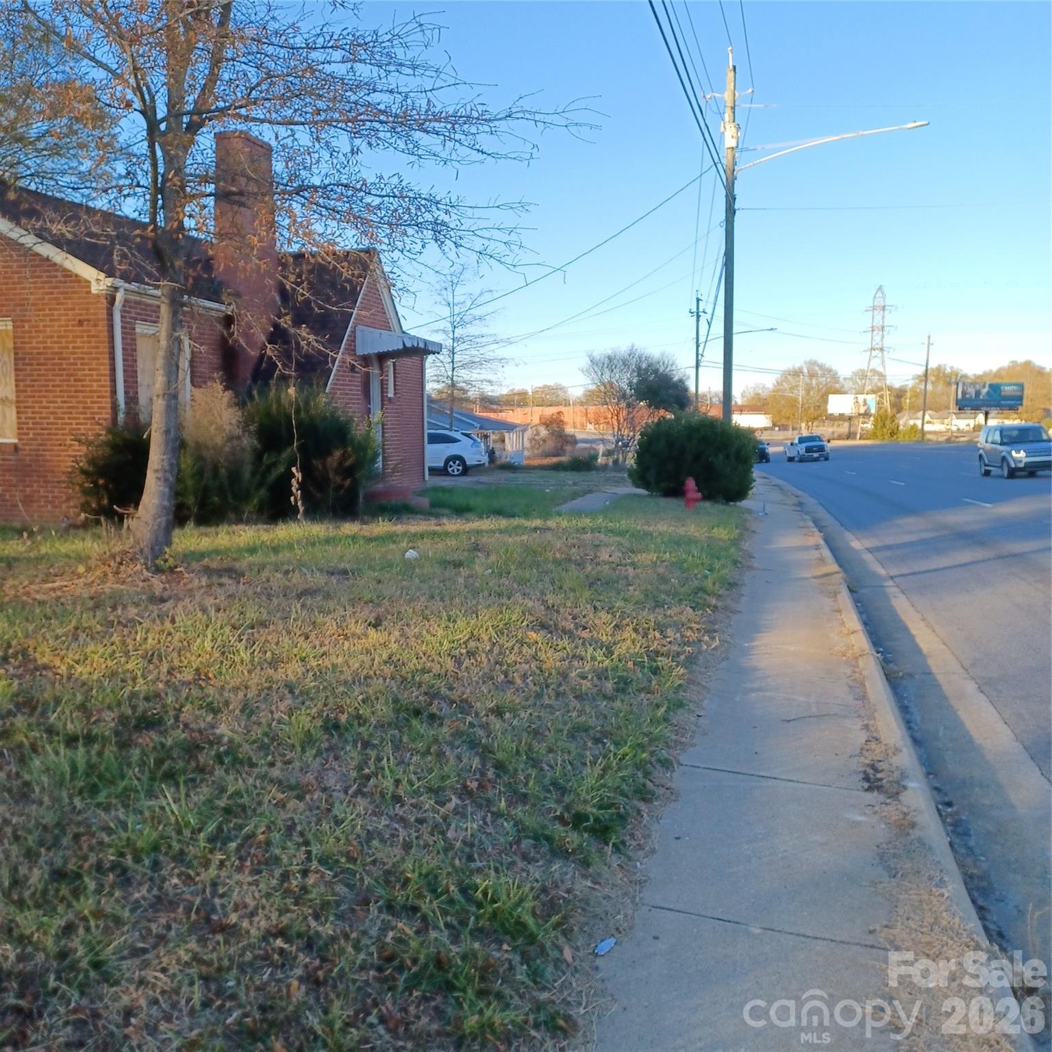 main property photo 6