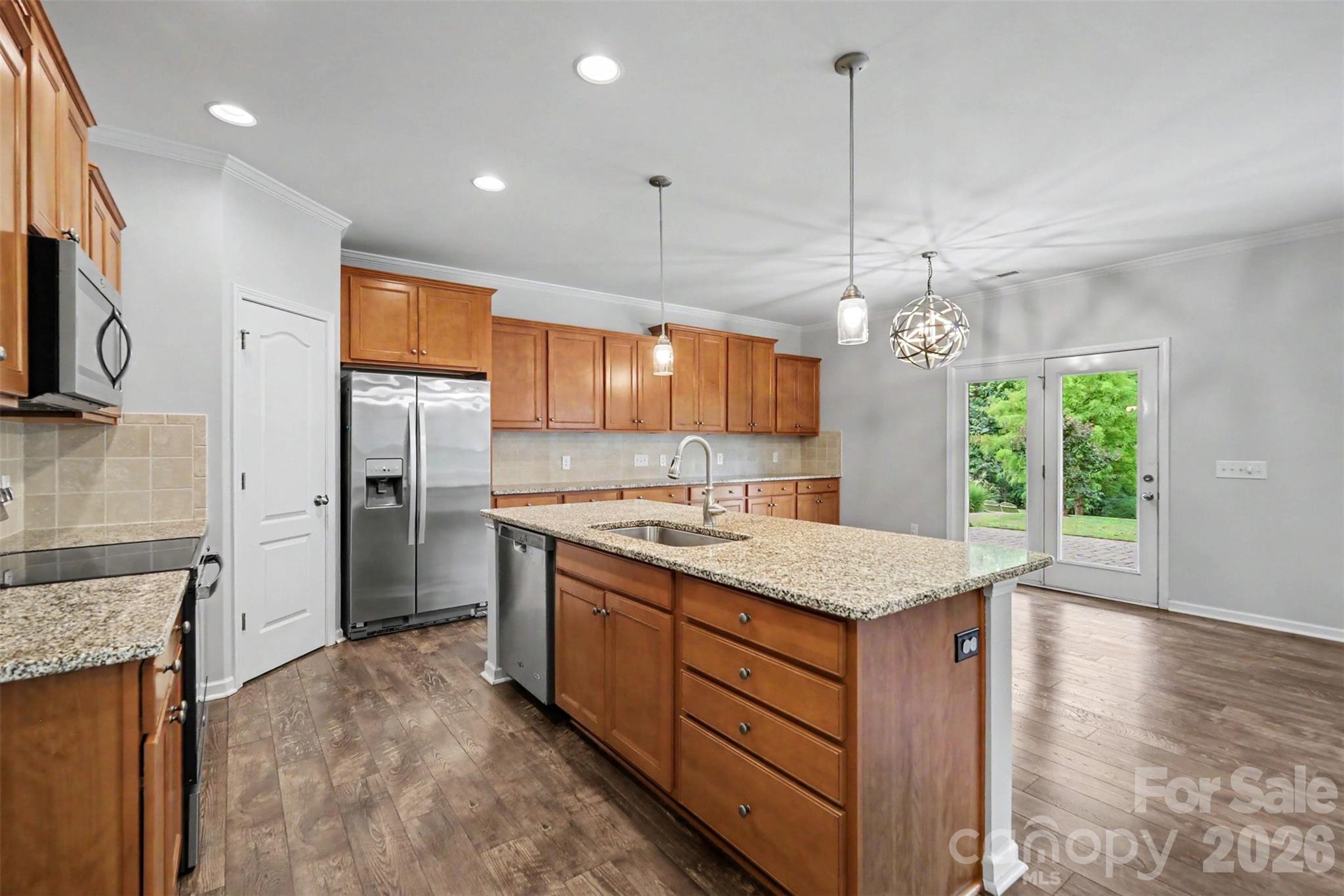 main property photo 15
