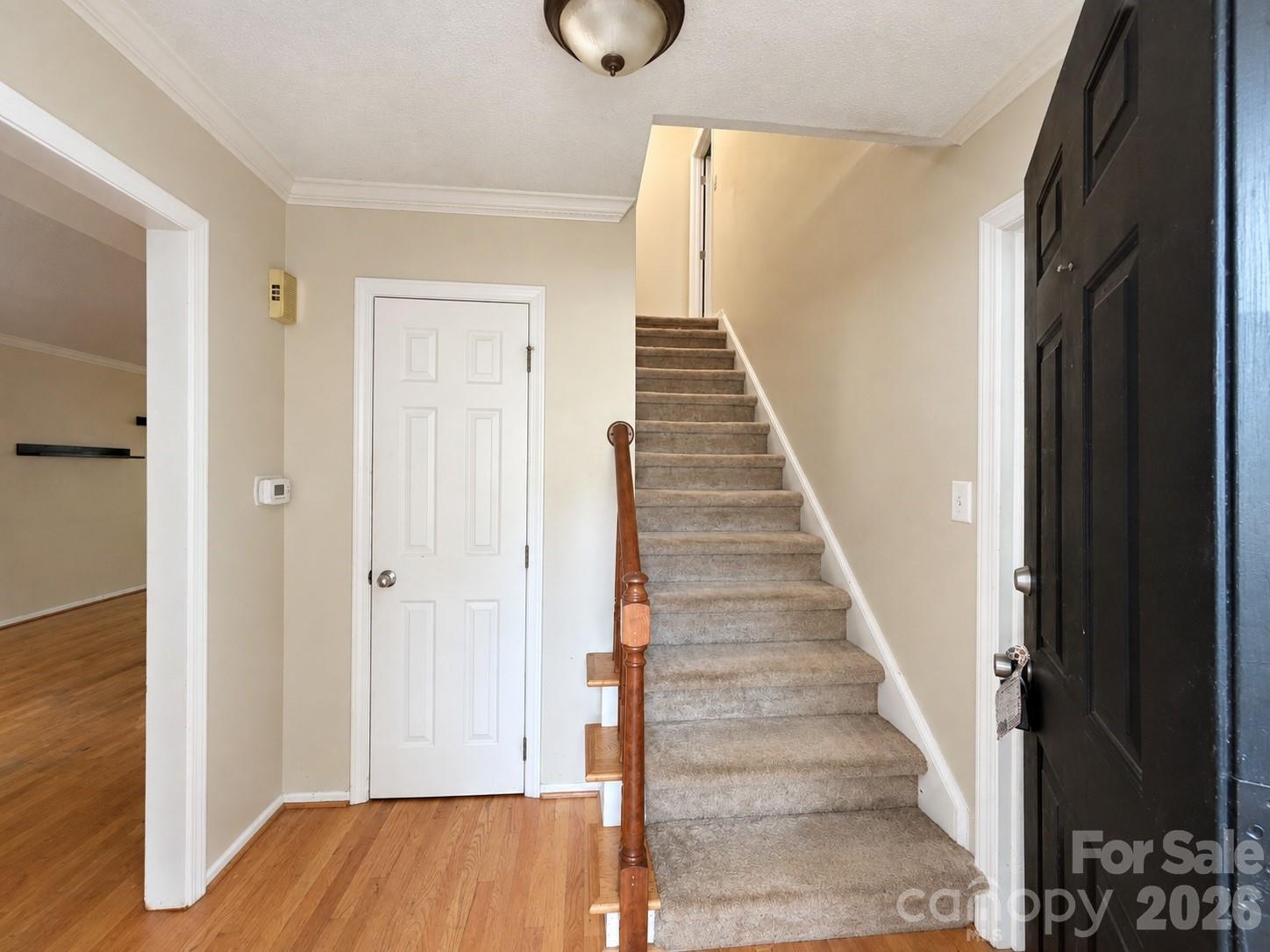 property viewer photo 1