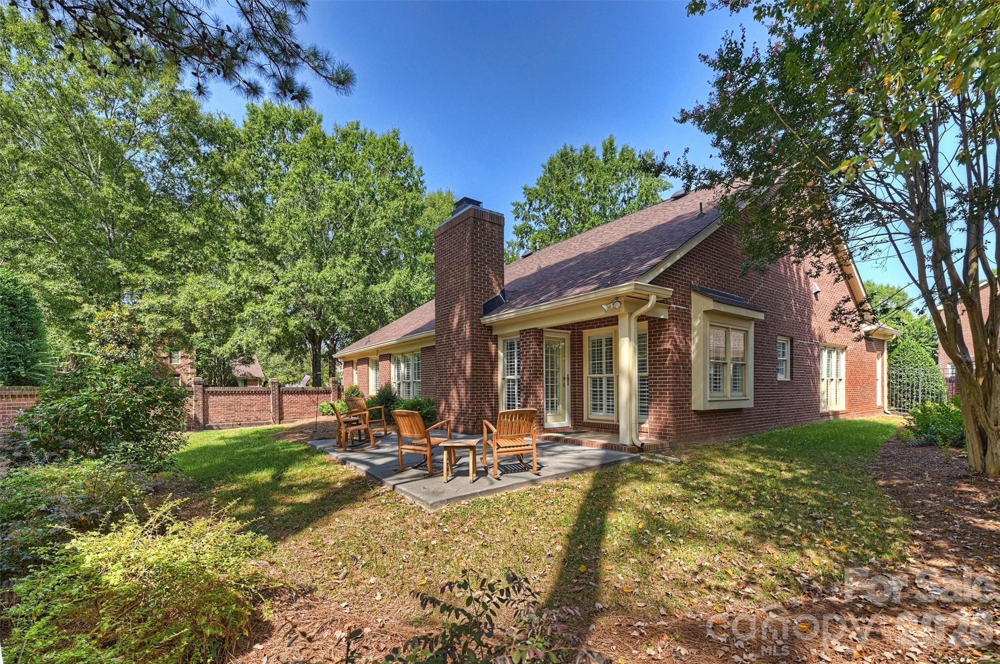 main property photo 40
