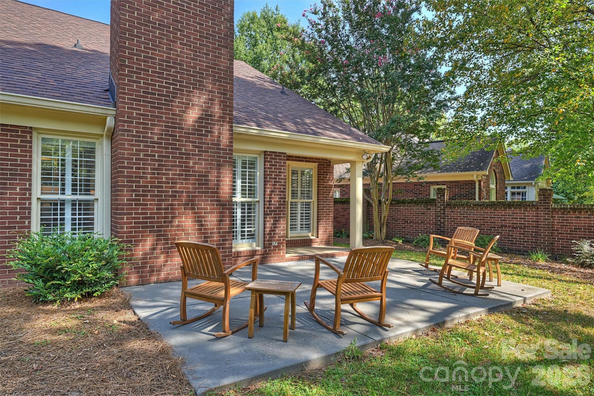 main property photo 41