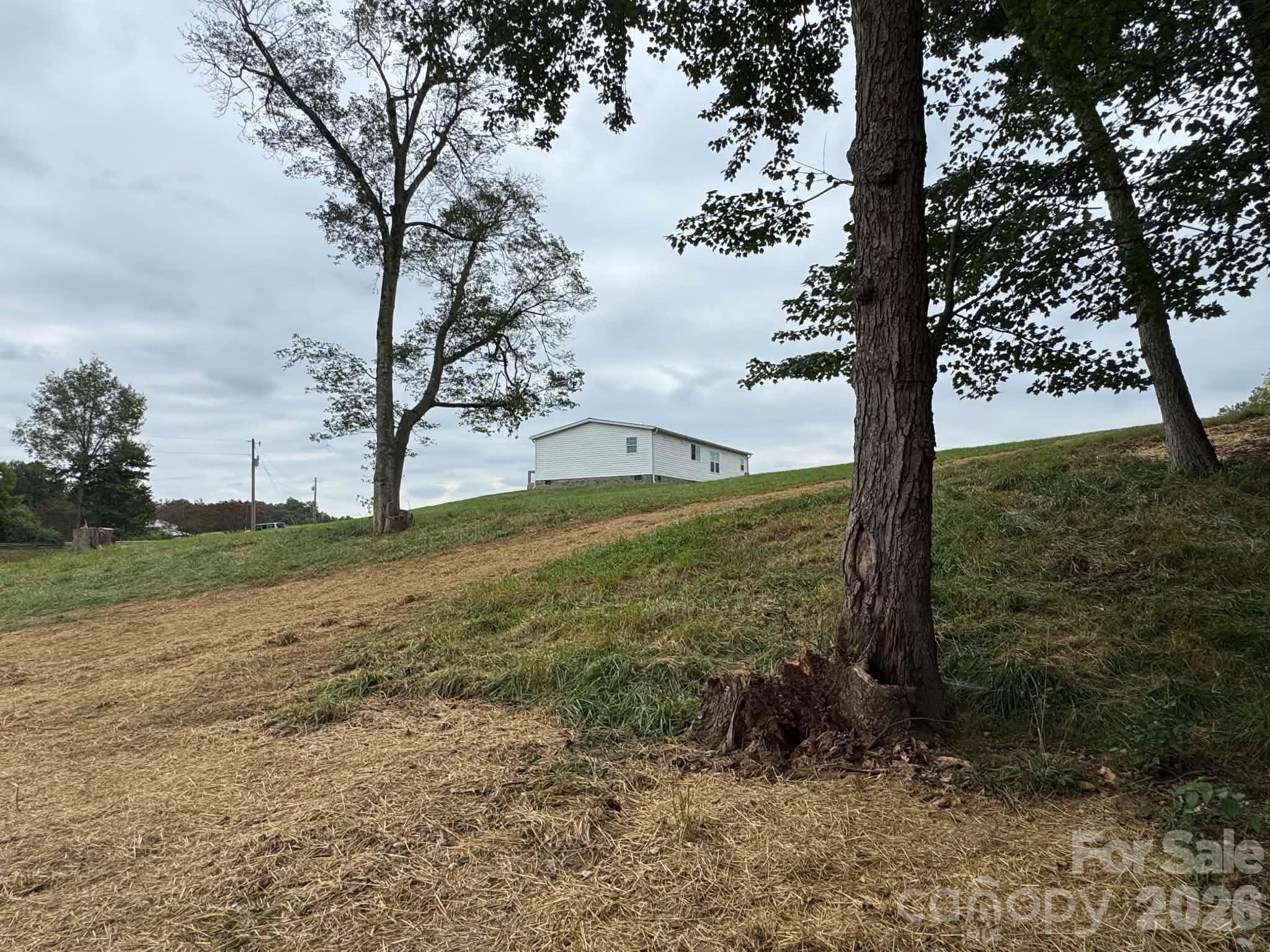 main property photo 40
