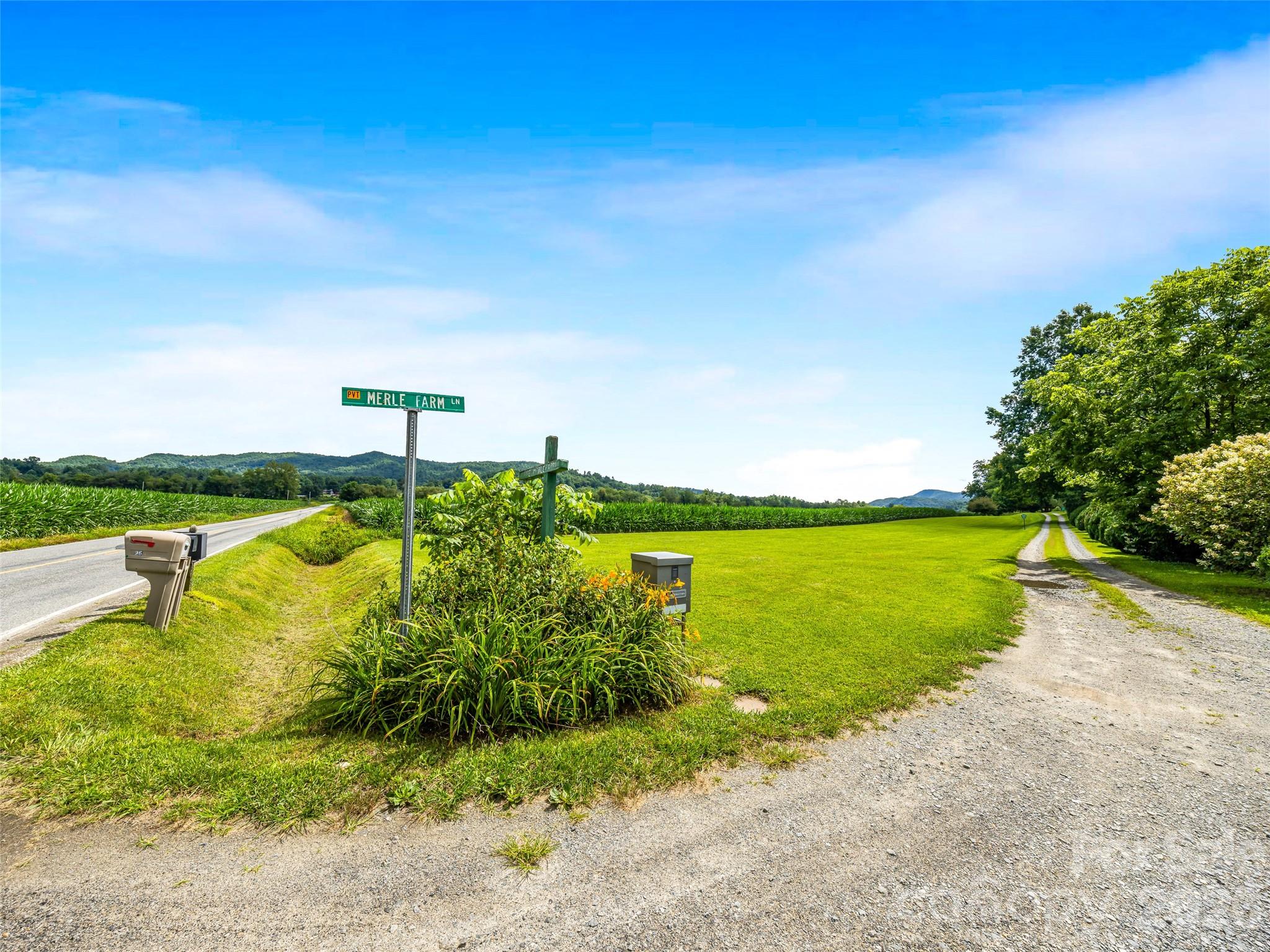 main property photo 12