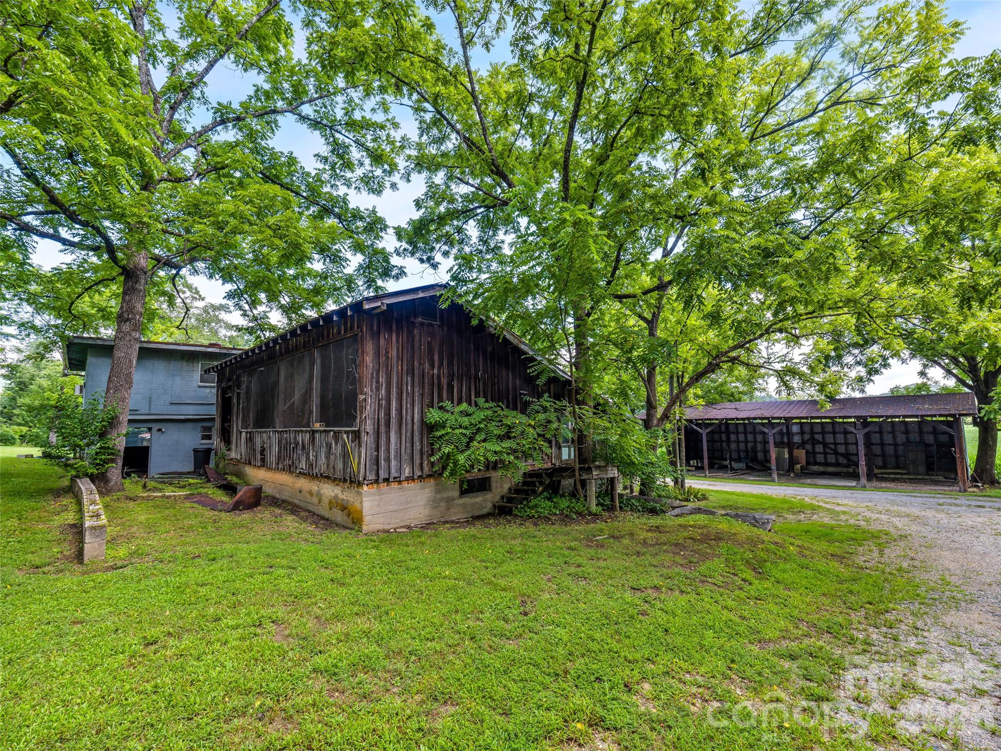 main property photo 21