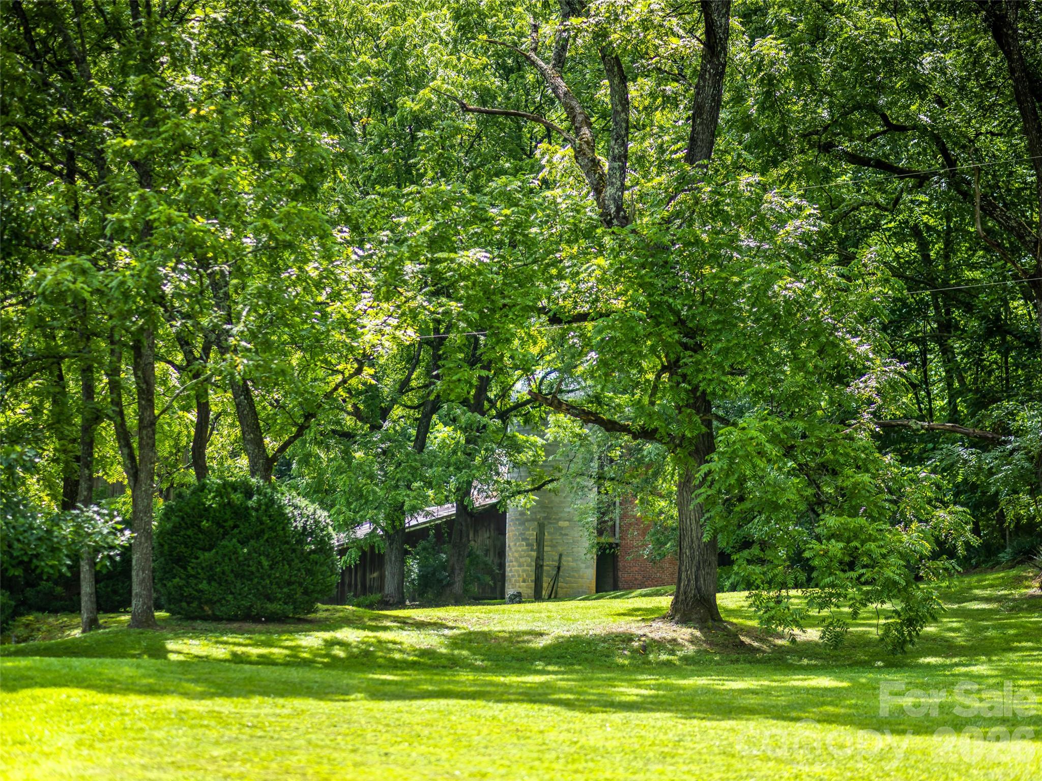 main property photo 37