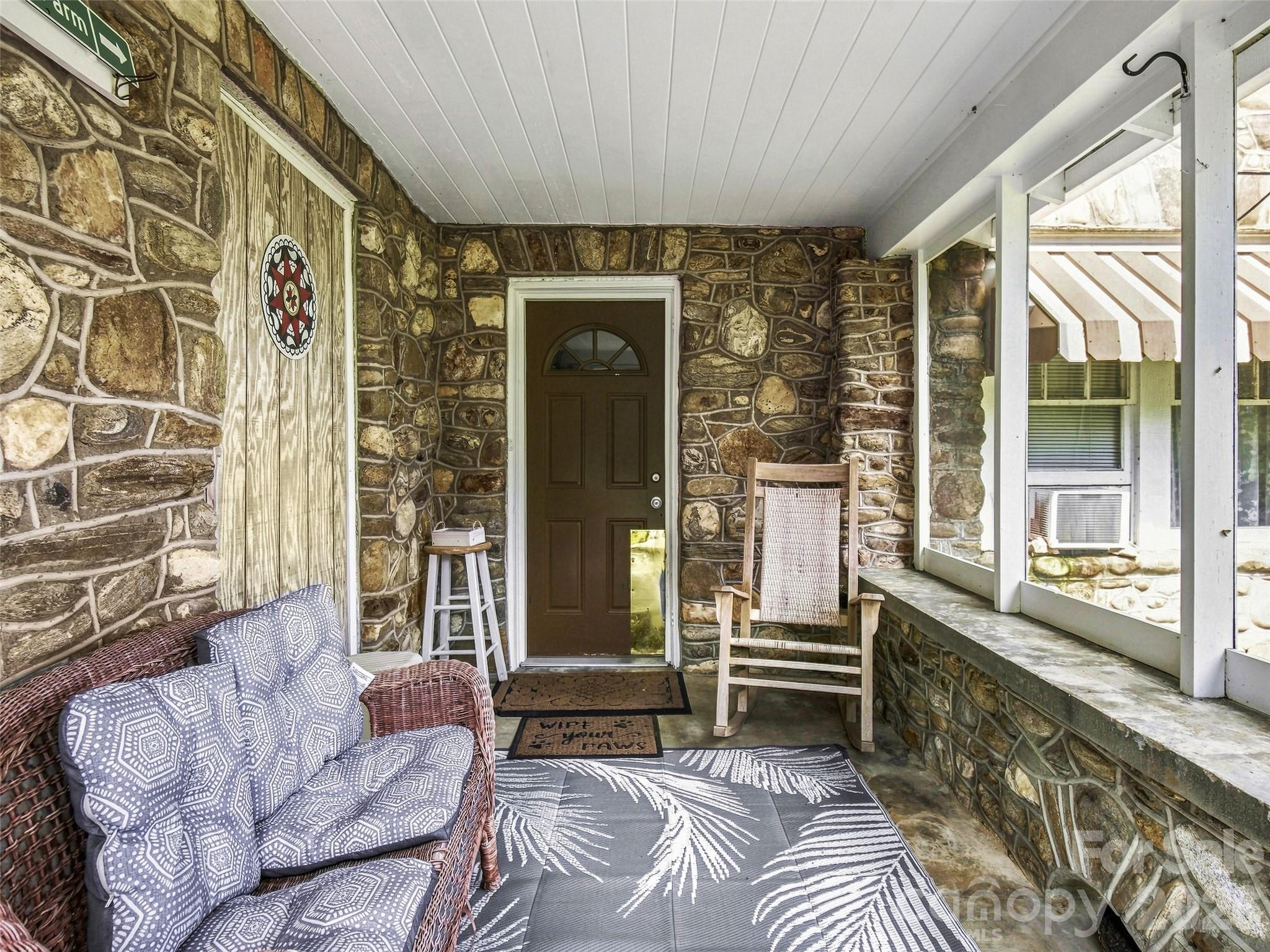 main property photo 41