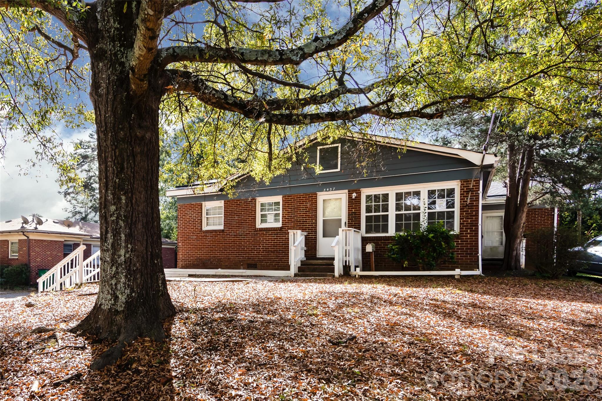 main property photo 0