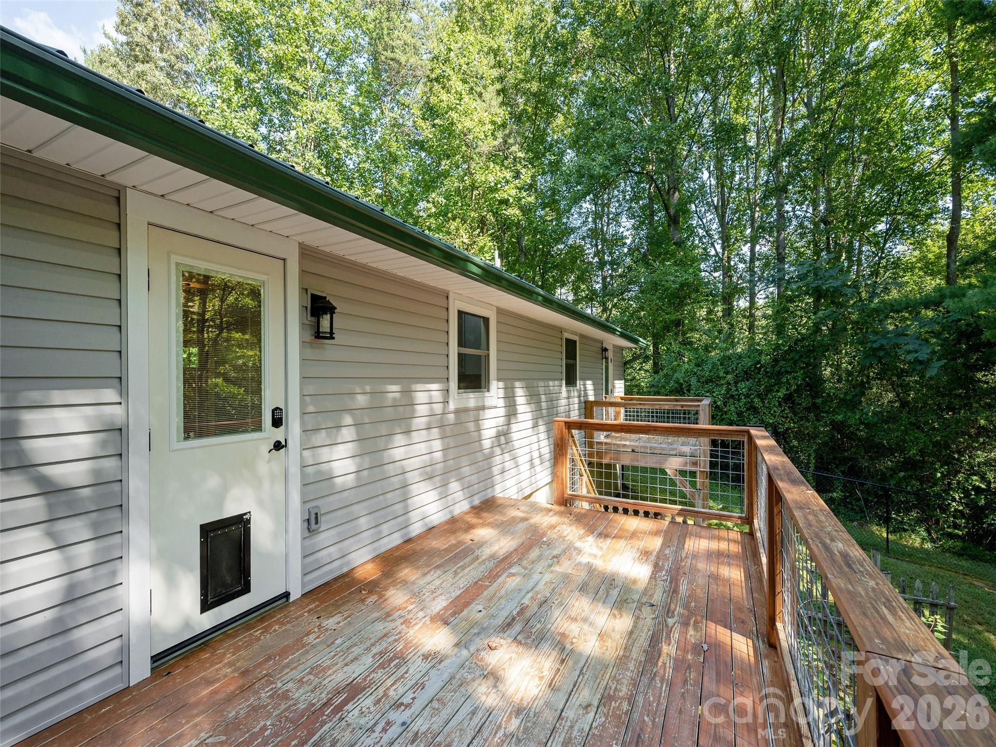 main property photo 11