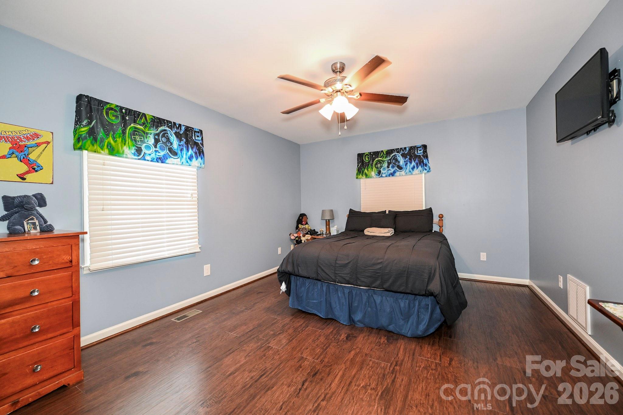 main property photo 17