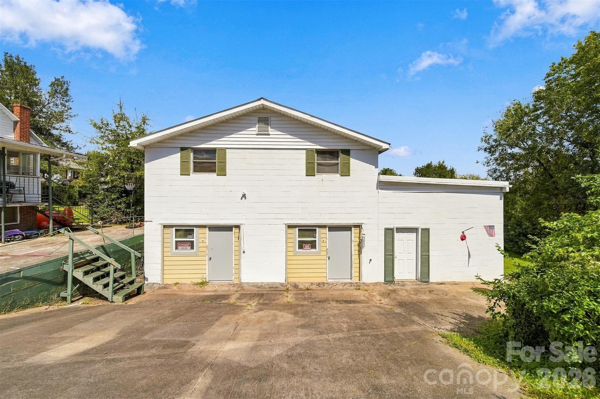 main property photo 14
