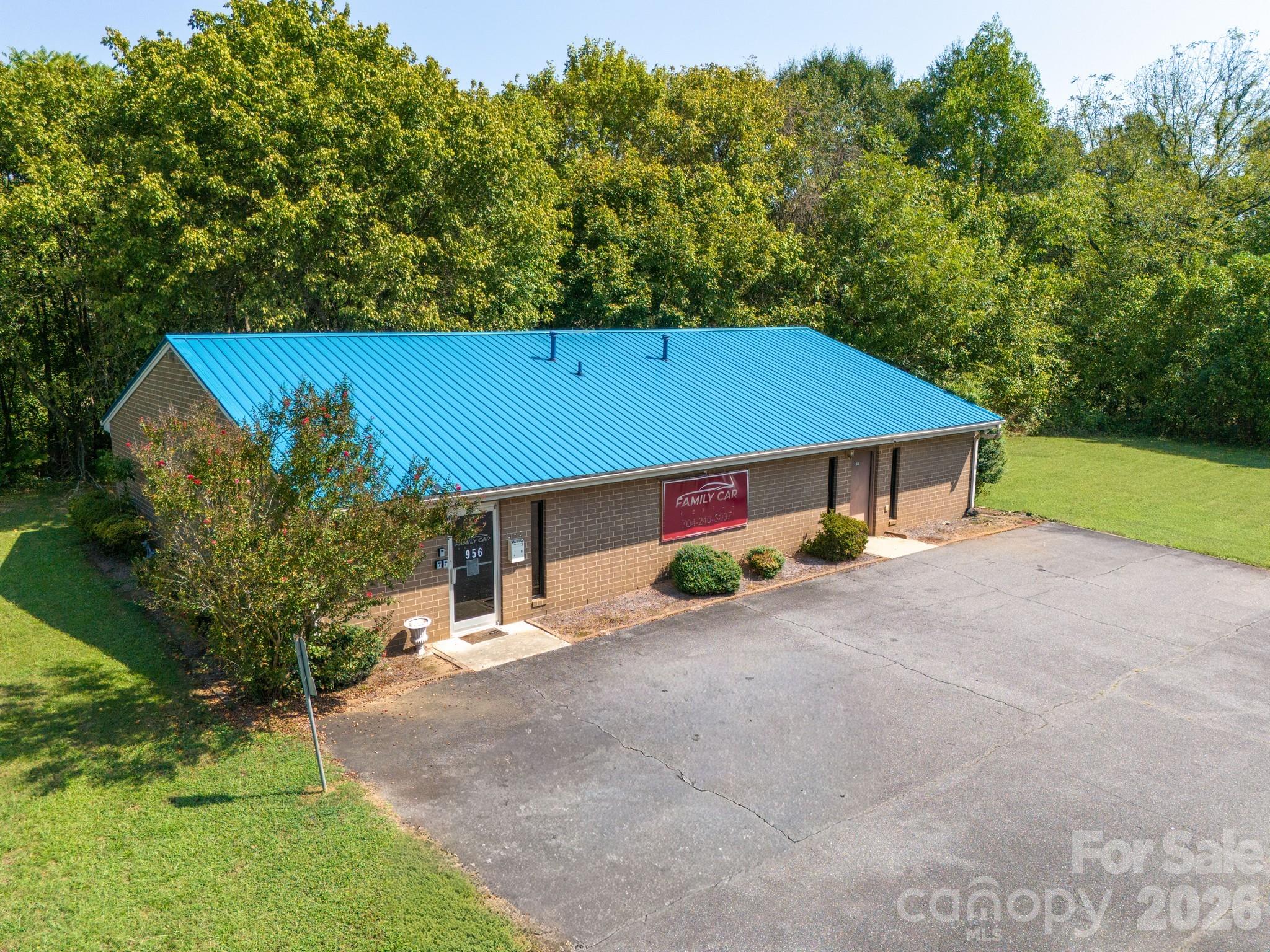 main property photo 19