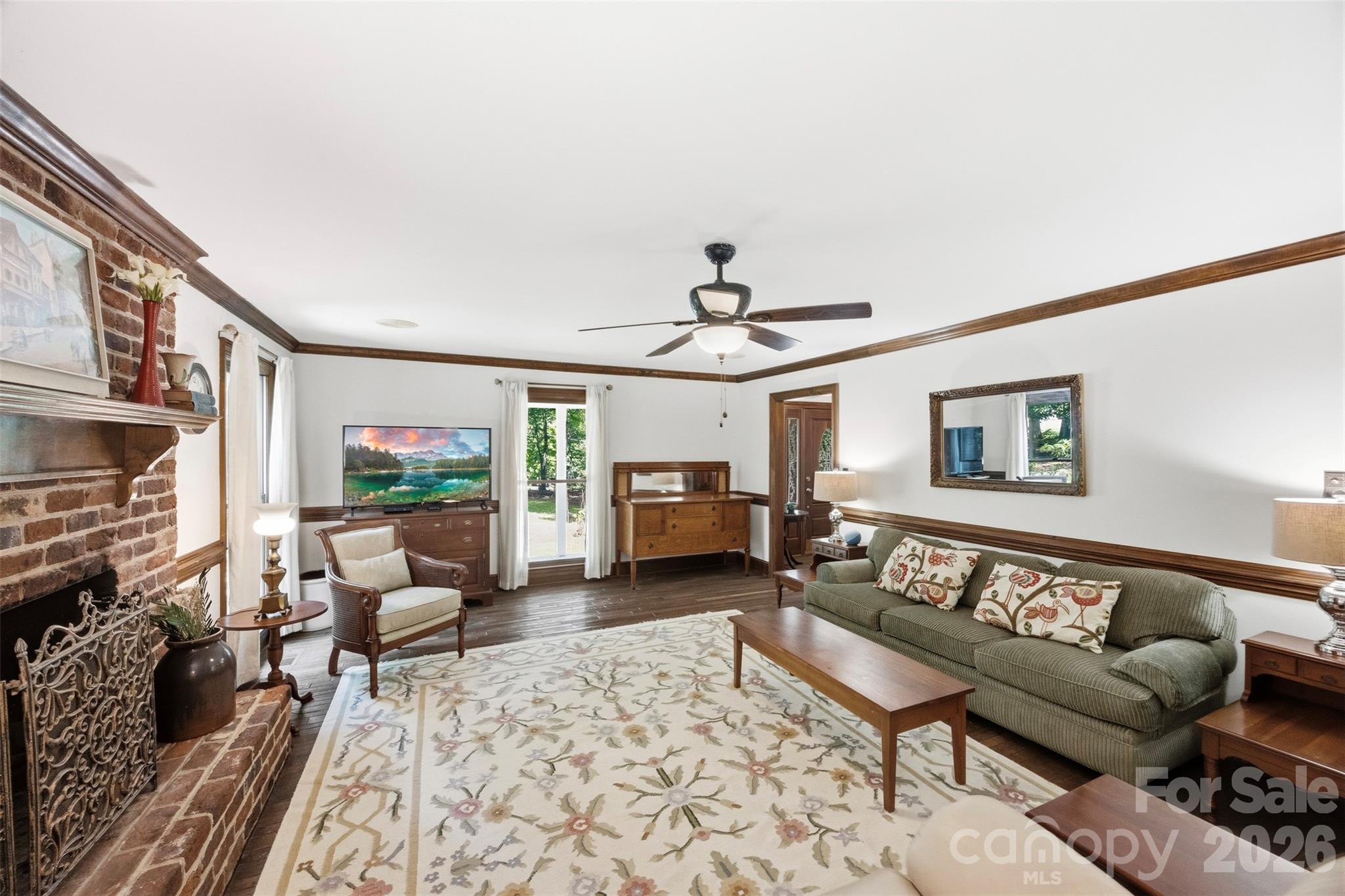 main property photo 13