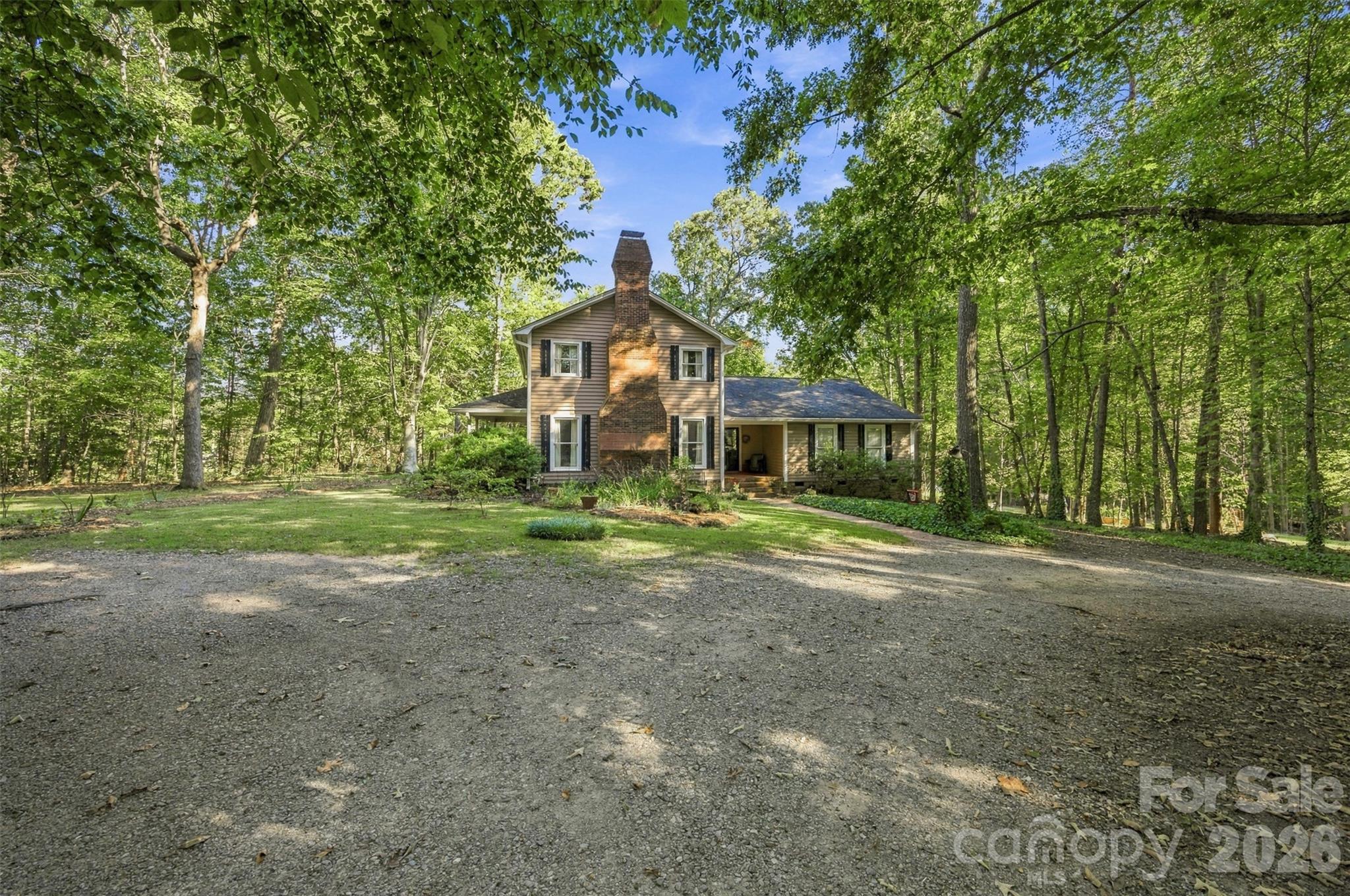 main property photo 4